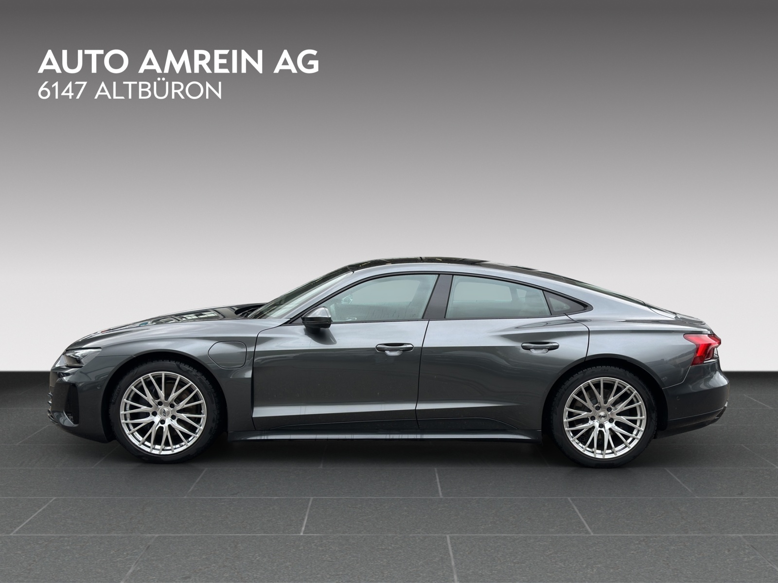 AUDI e-tron GT quattro-image-5