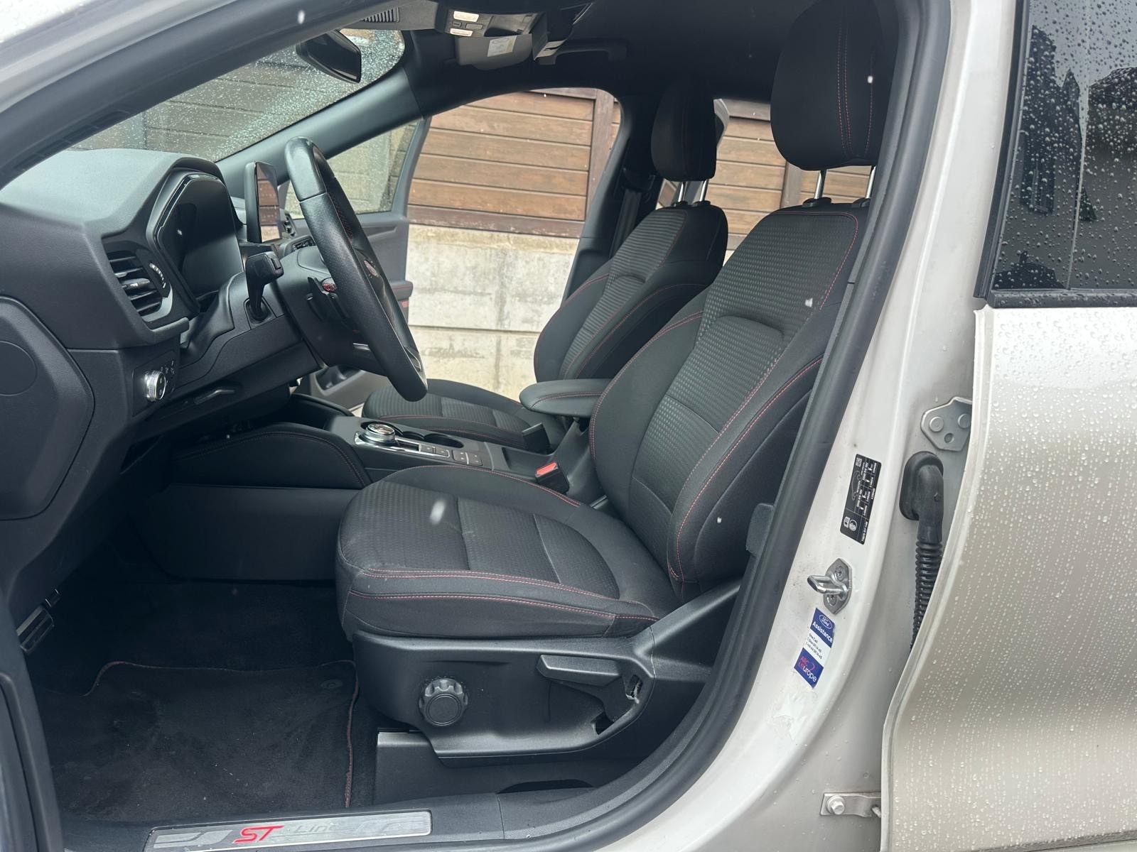 FORD Kuga 2.0 TDCi EcoBlue ST-Line 4WD Automat-image-9