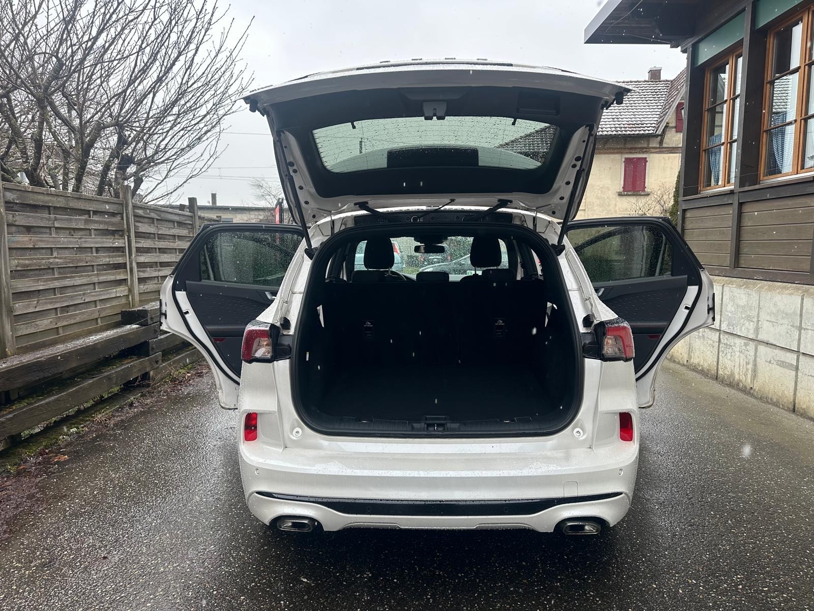 FORD Kuga 2.0 TDCi EcoBlue ST-Line 4WD Automat-image-6
