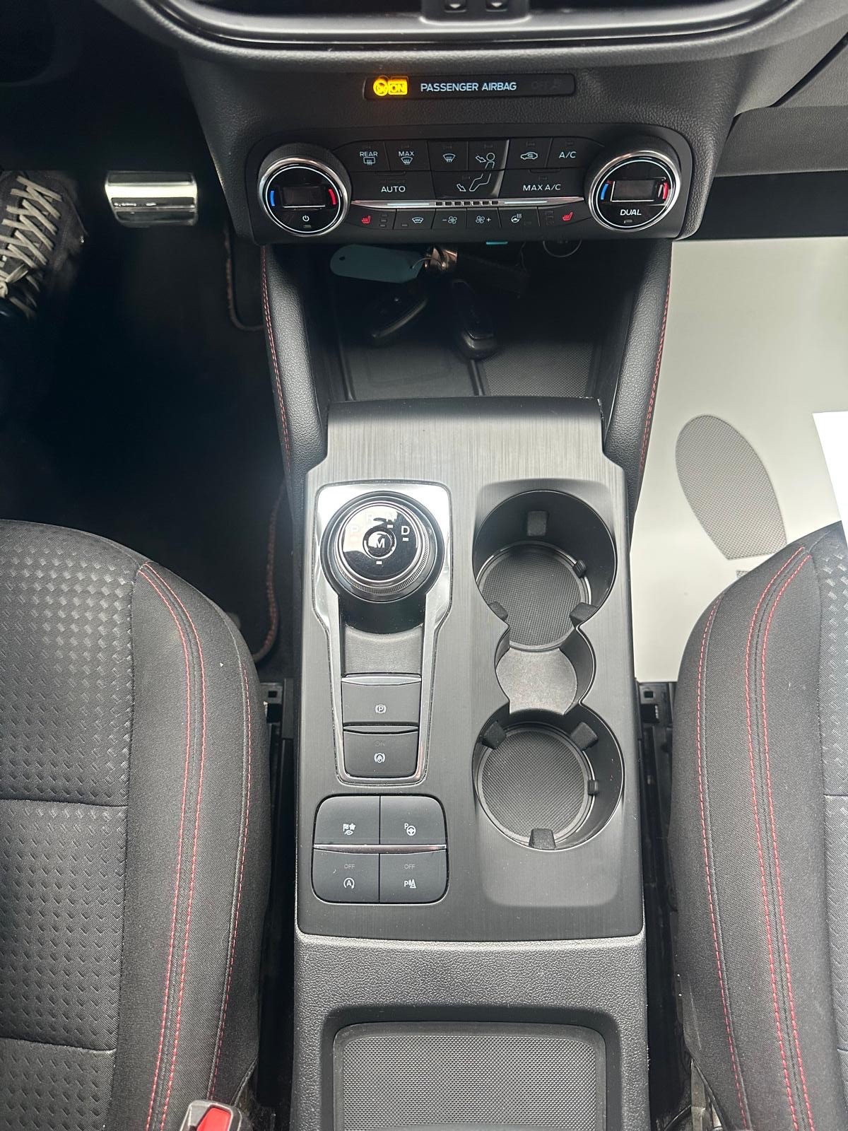 FORD Kuga 2.0 TDCi EcoBlue ST-Line 4WD Automat-image-12