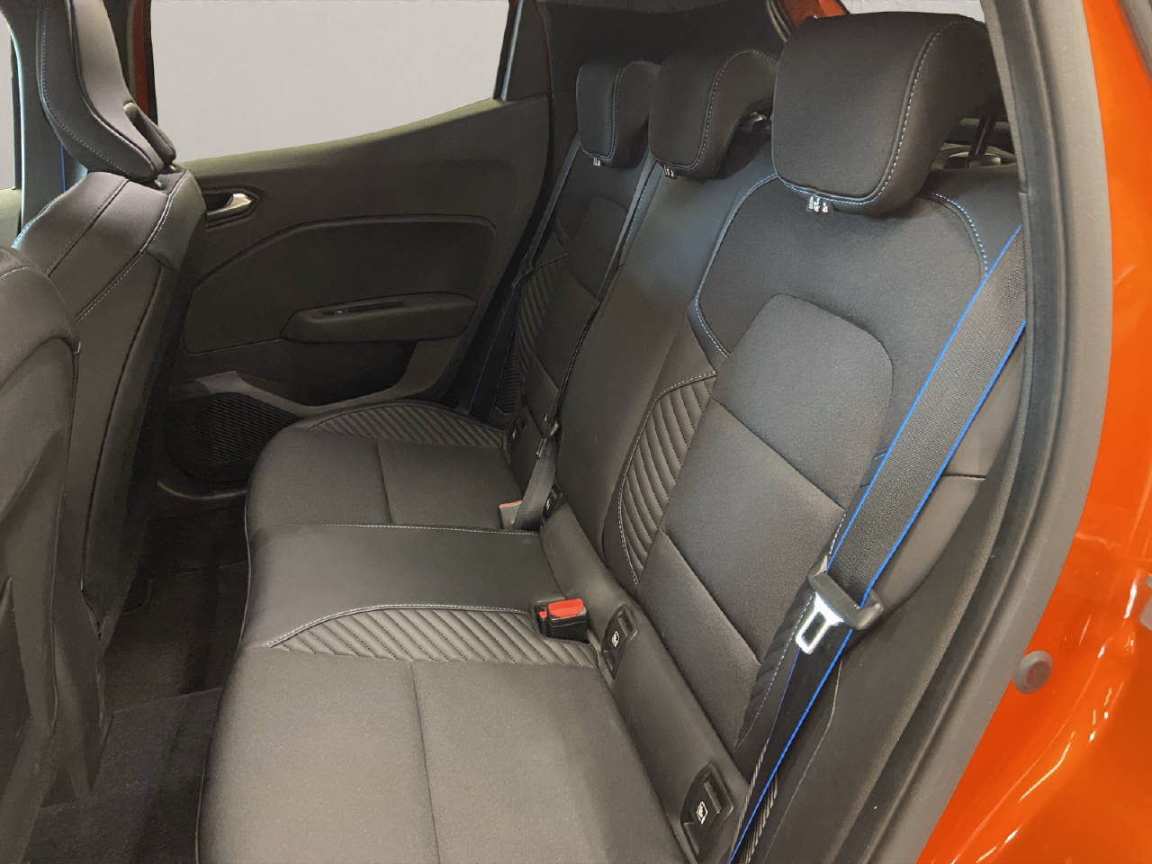RENAULT Clio 1.6 E-Tech esprit Alpine-image-9