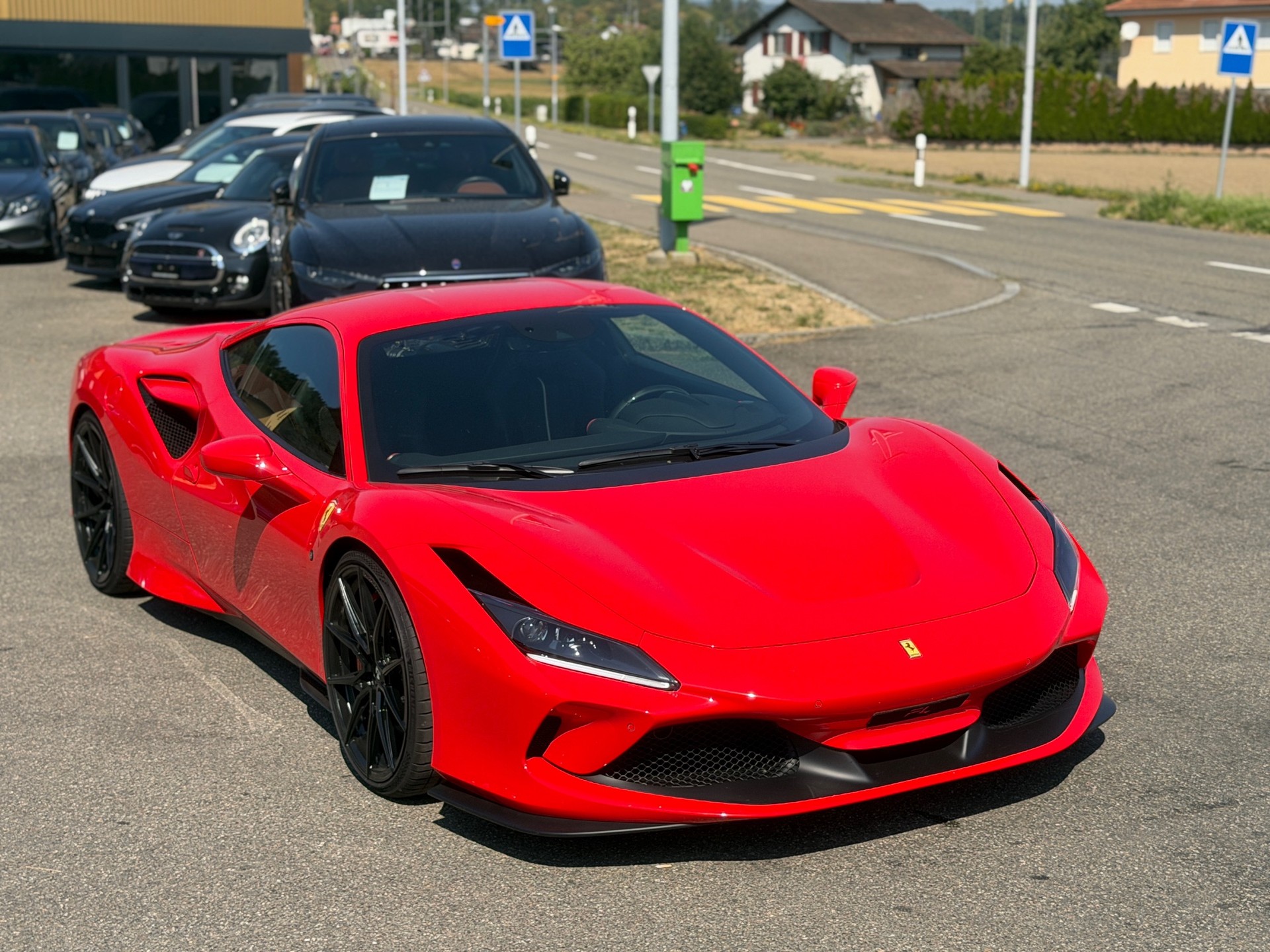FERRARI F8 Tributo-image-13