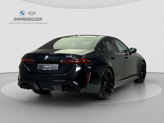 BMW M5 xDrive-image-4