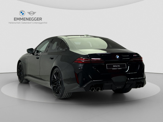 BMW M5 xDrive-showroom-element-2