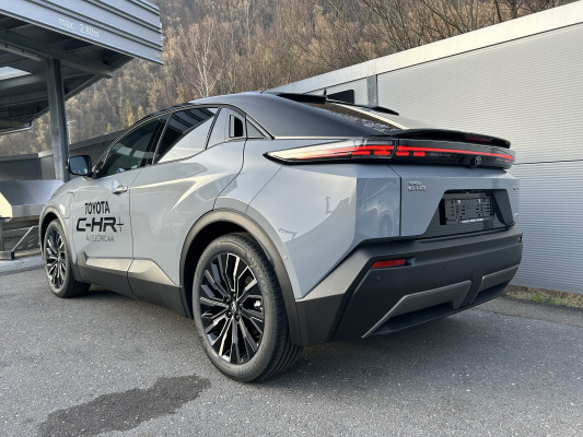 TOYOTA C-HR+ 77 kWh Premium AWD-image-3