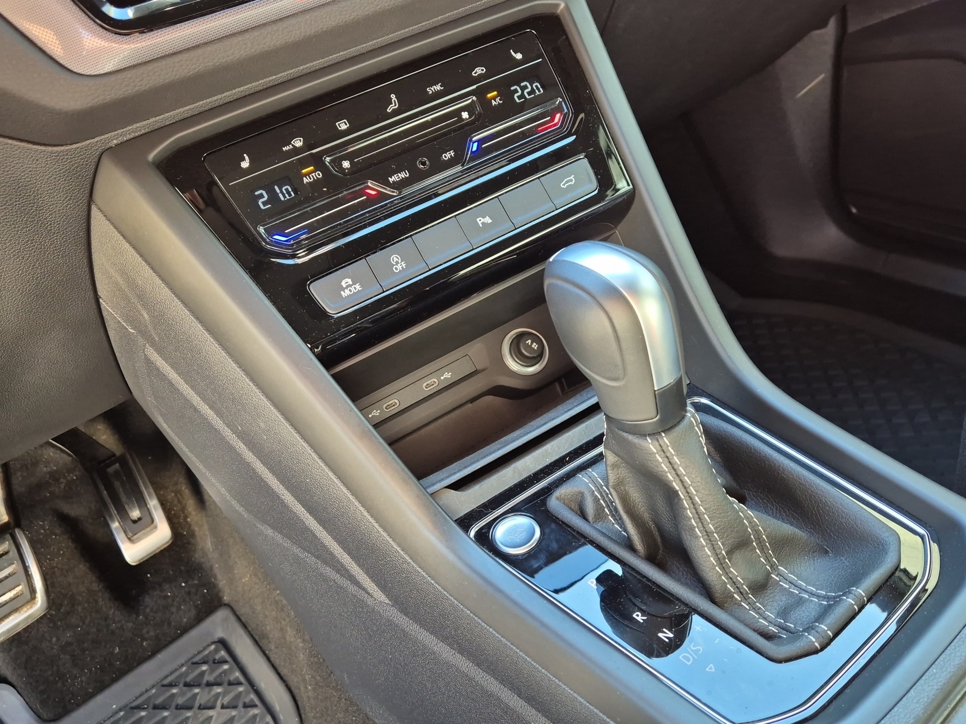 VW Touran 1.5 TSI EVO Highline DSG-image-12