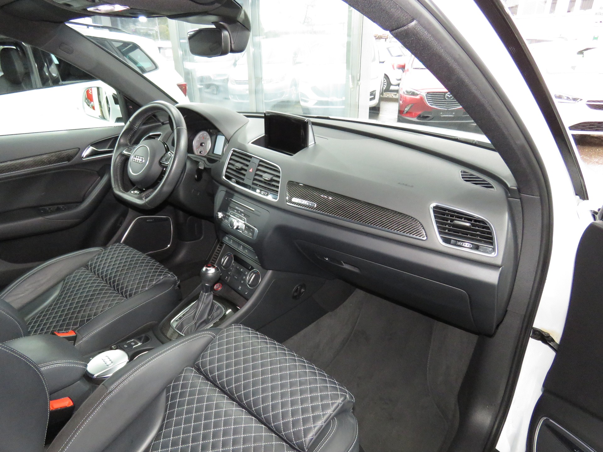 AUDI RS Q3 2.5 TFSI Quattro S-tronic Automat-image-11