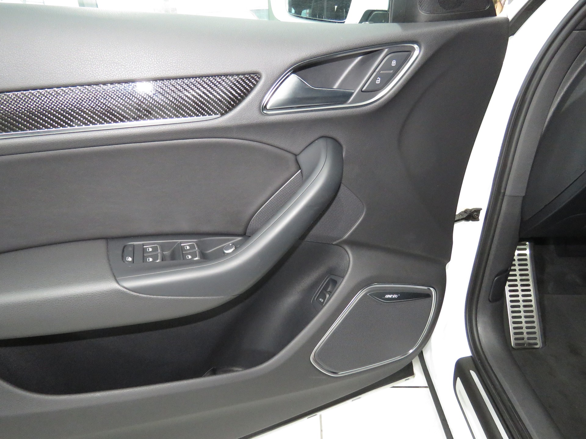 AUDI RS Q3 2.5 TFSI Quattro S-tronic Automat-image-8