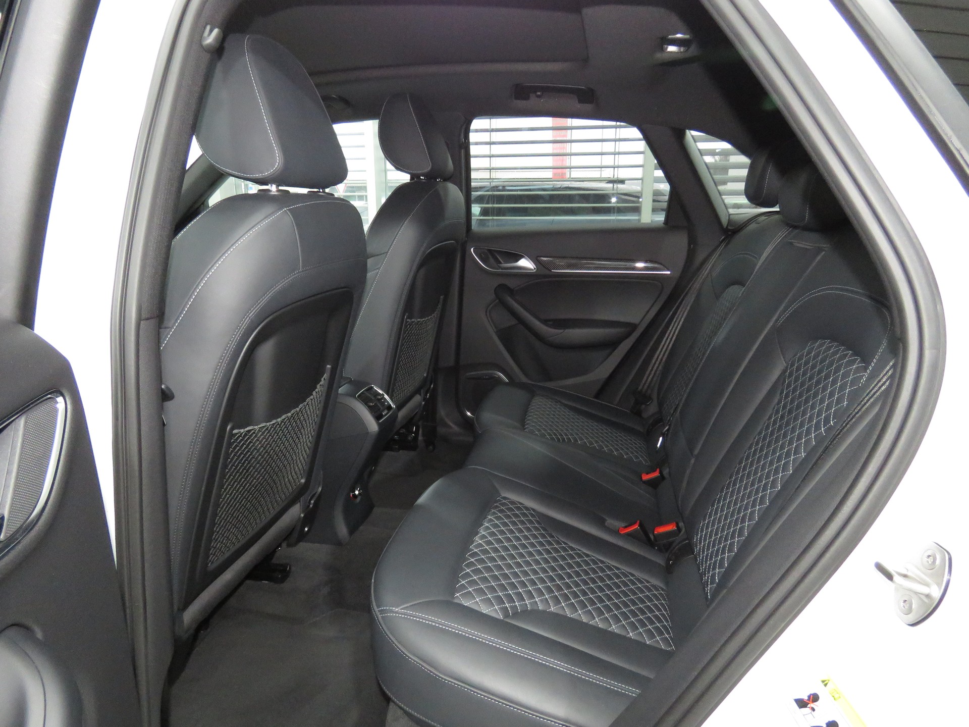 AUDI RS Q3 2.5 TFSI Quattro S-tronic Automat-image-9