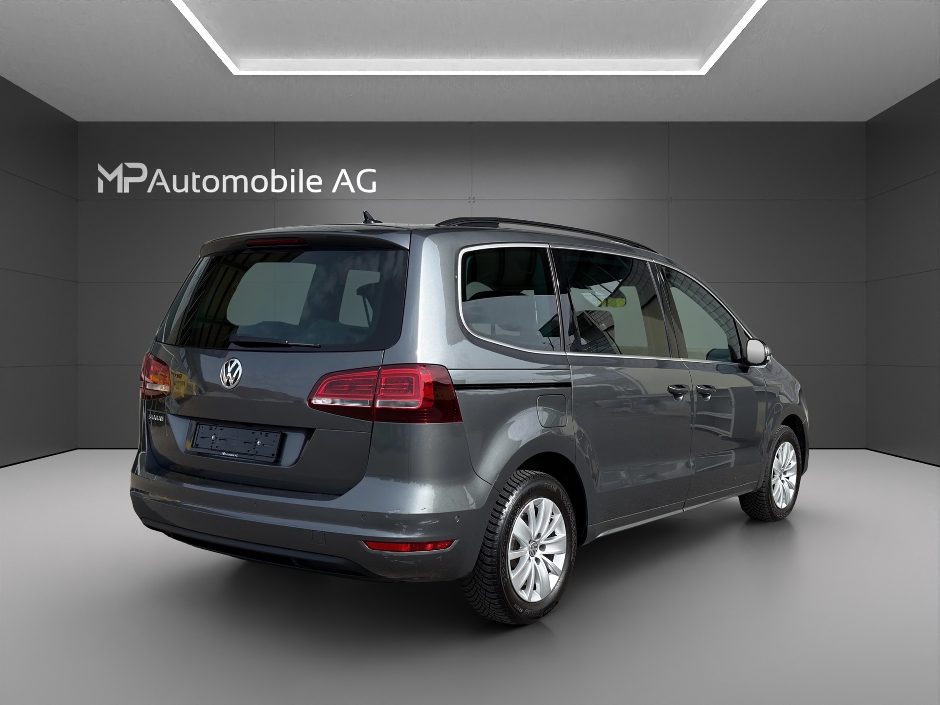 VW Sharan 1.4 TSI BlMT Comfortline DSG-image-2