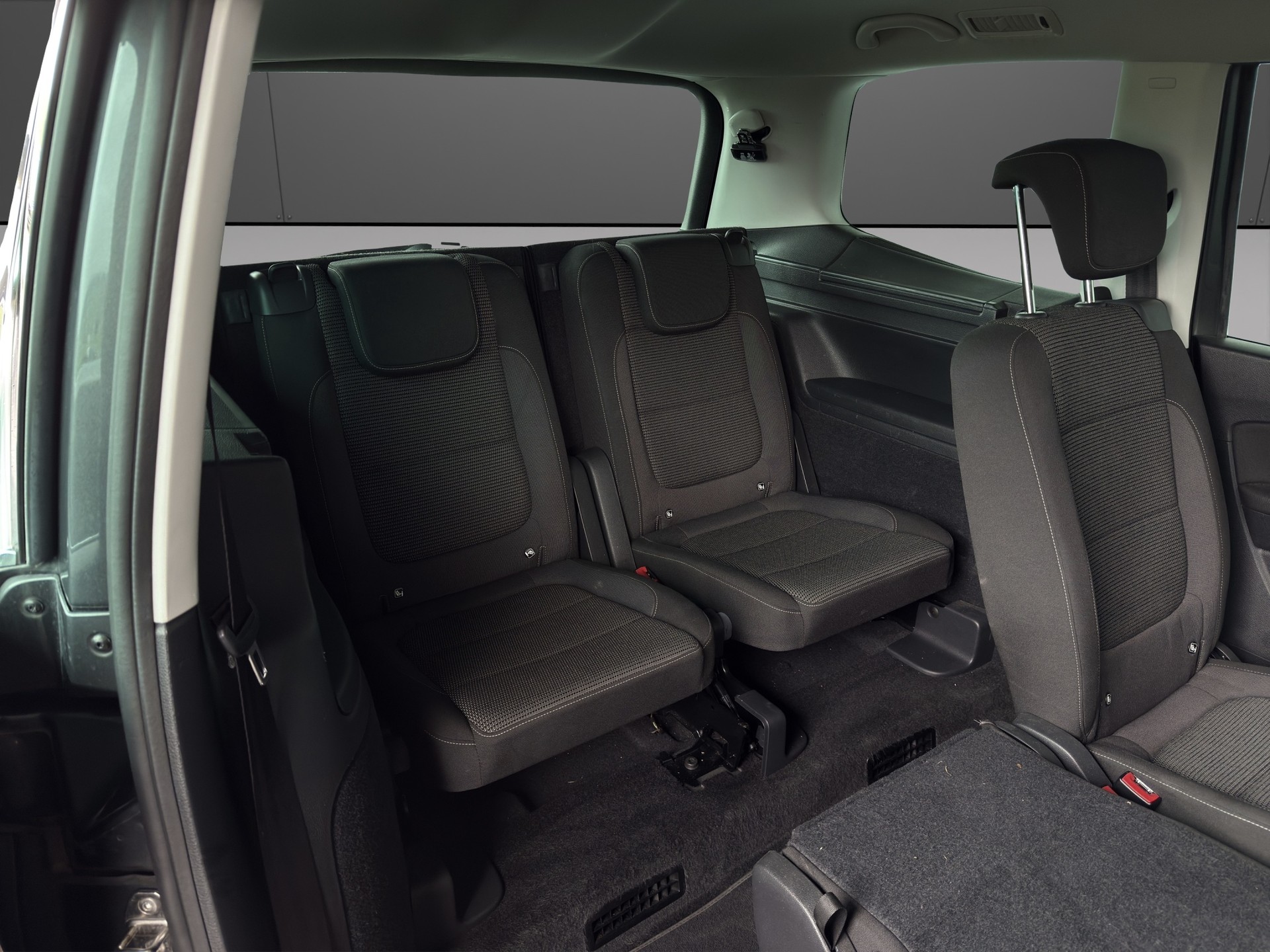 VW Sharan 1.4 TSI BlMT Comfortline DSG-image-8