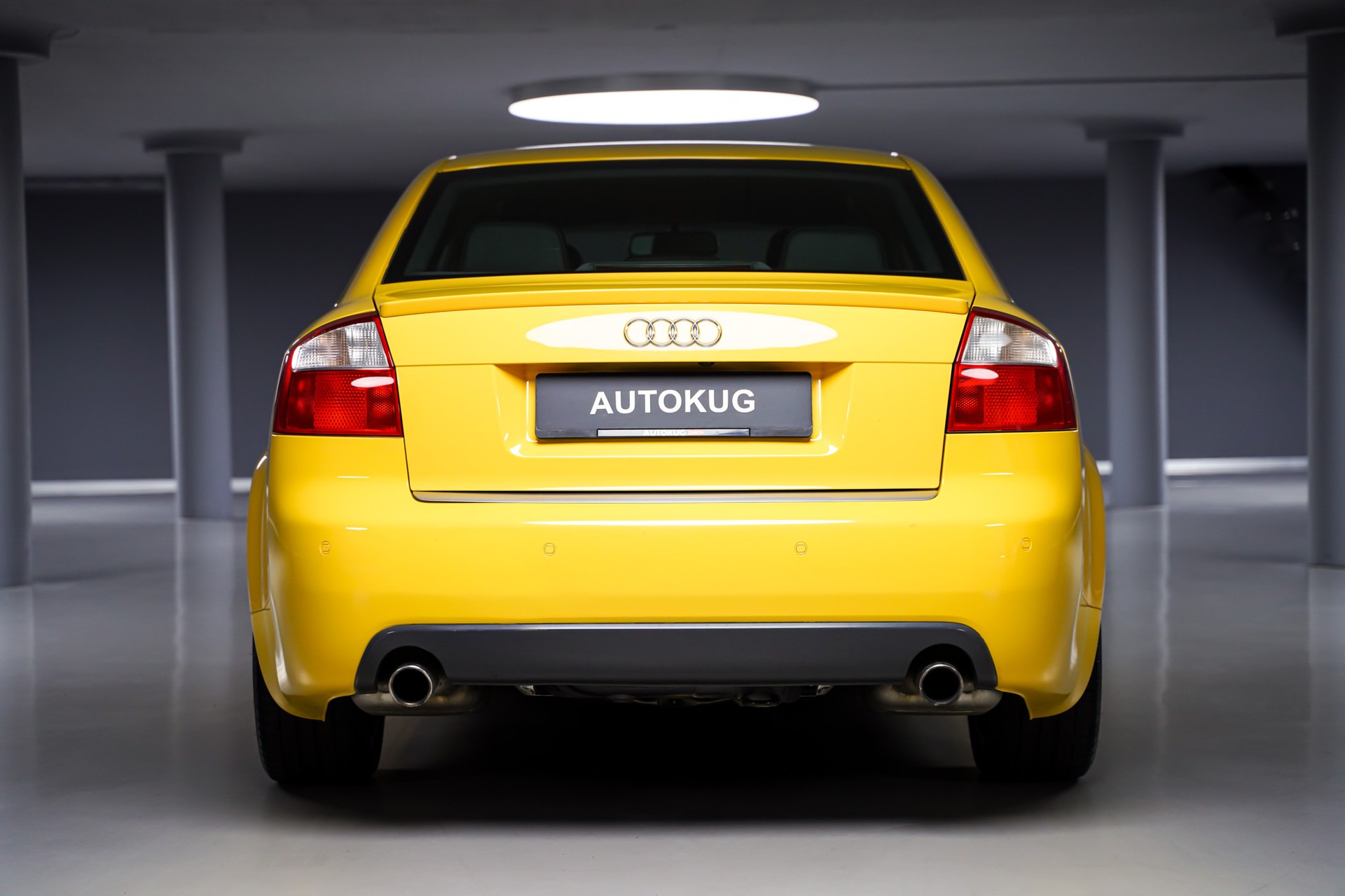 AUDI S4 4.2 V8 quattro-image-5