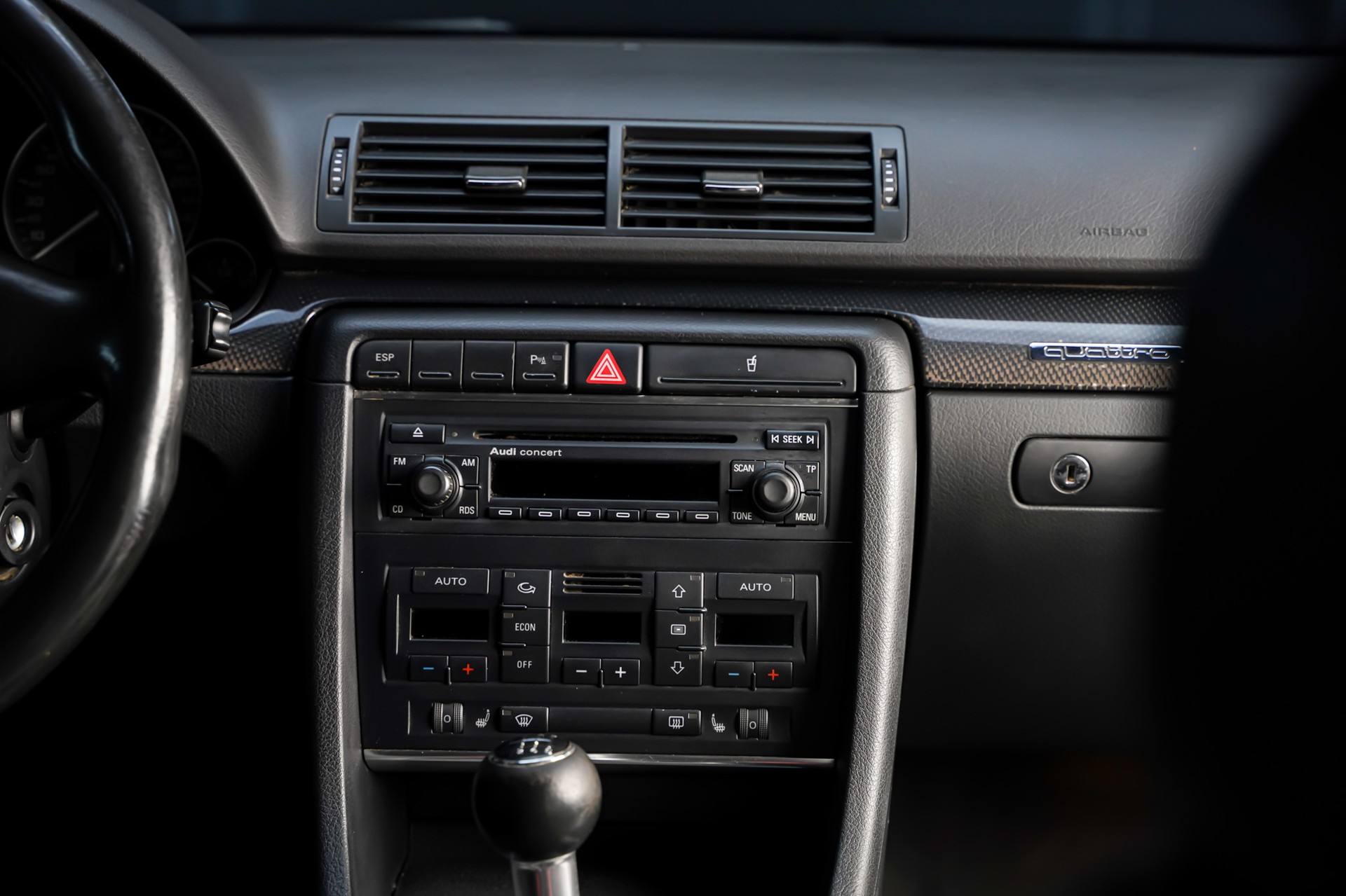 AUDI S4 4.2 V8 quattro-image-20