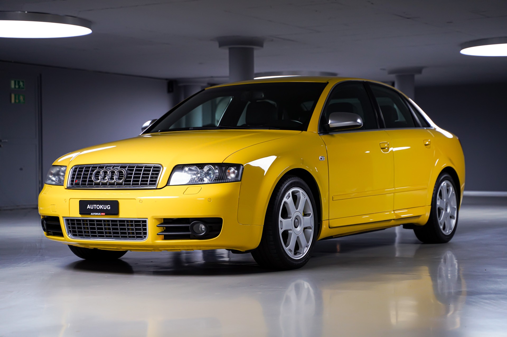 AUDI S4 4.2 V8 quattro-image-0