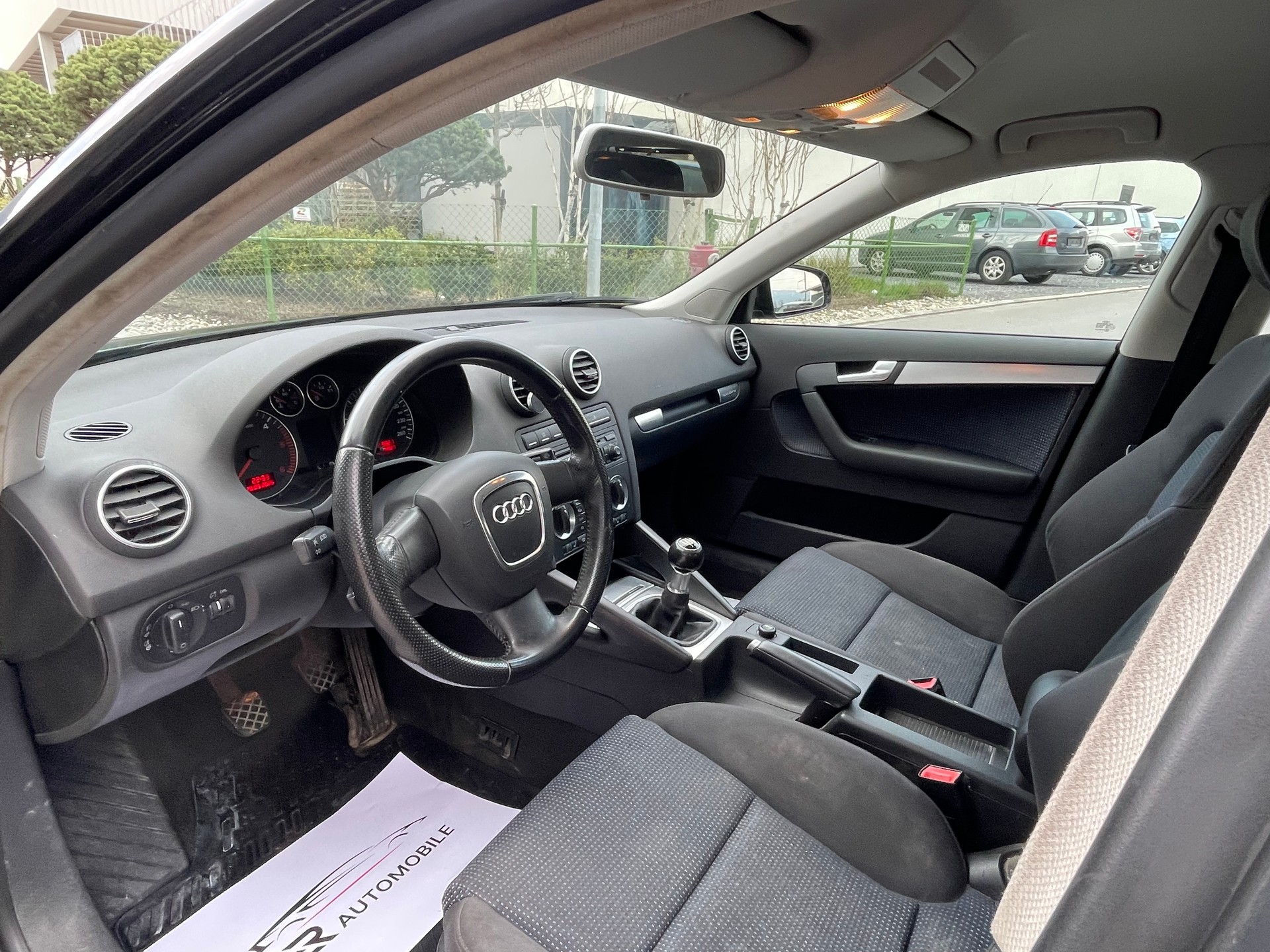 AUDI A3 Sportback 2.0 TDI Attraction quattro-image-8
