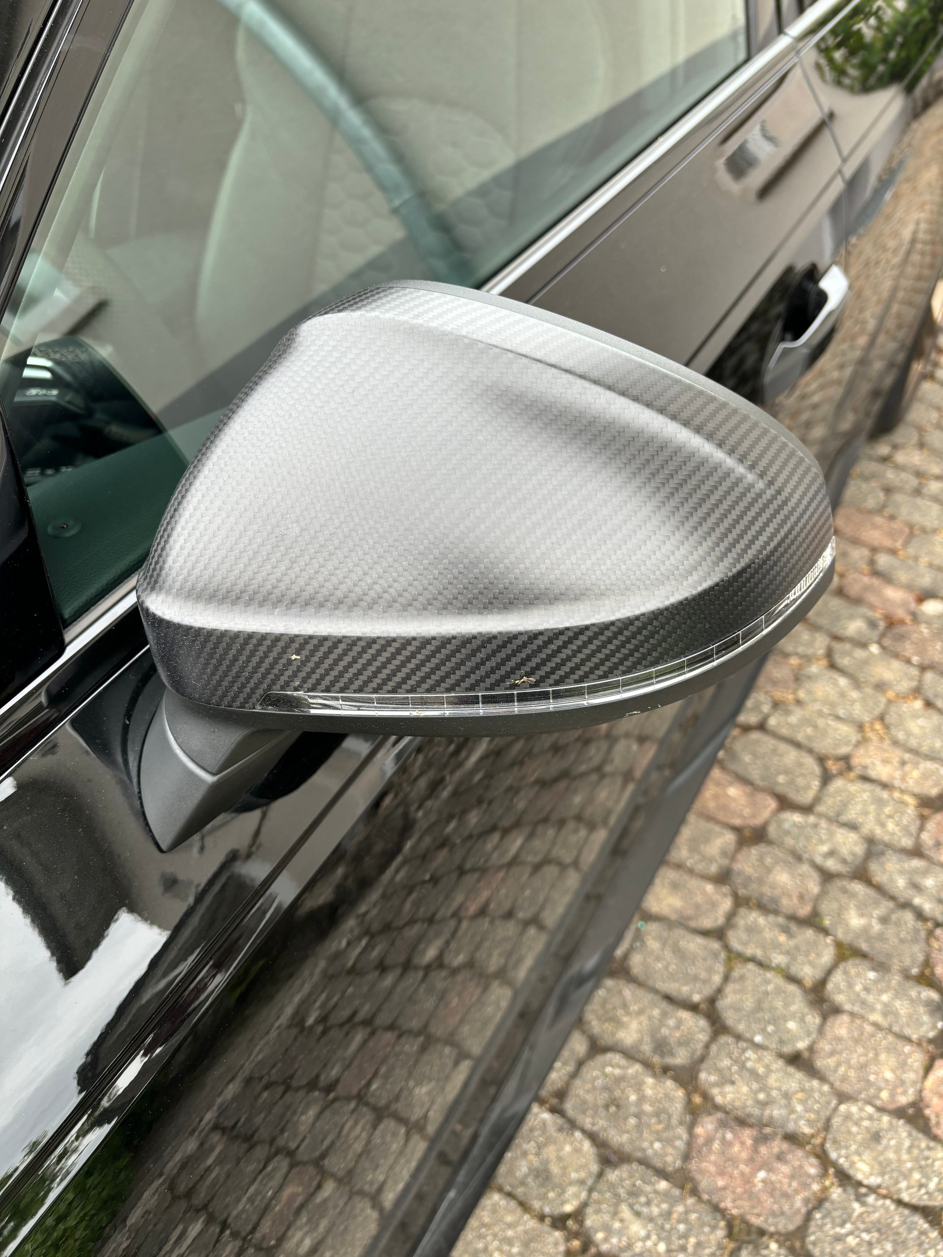 AUDI RS4-image-6