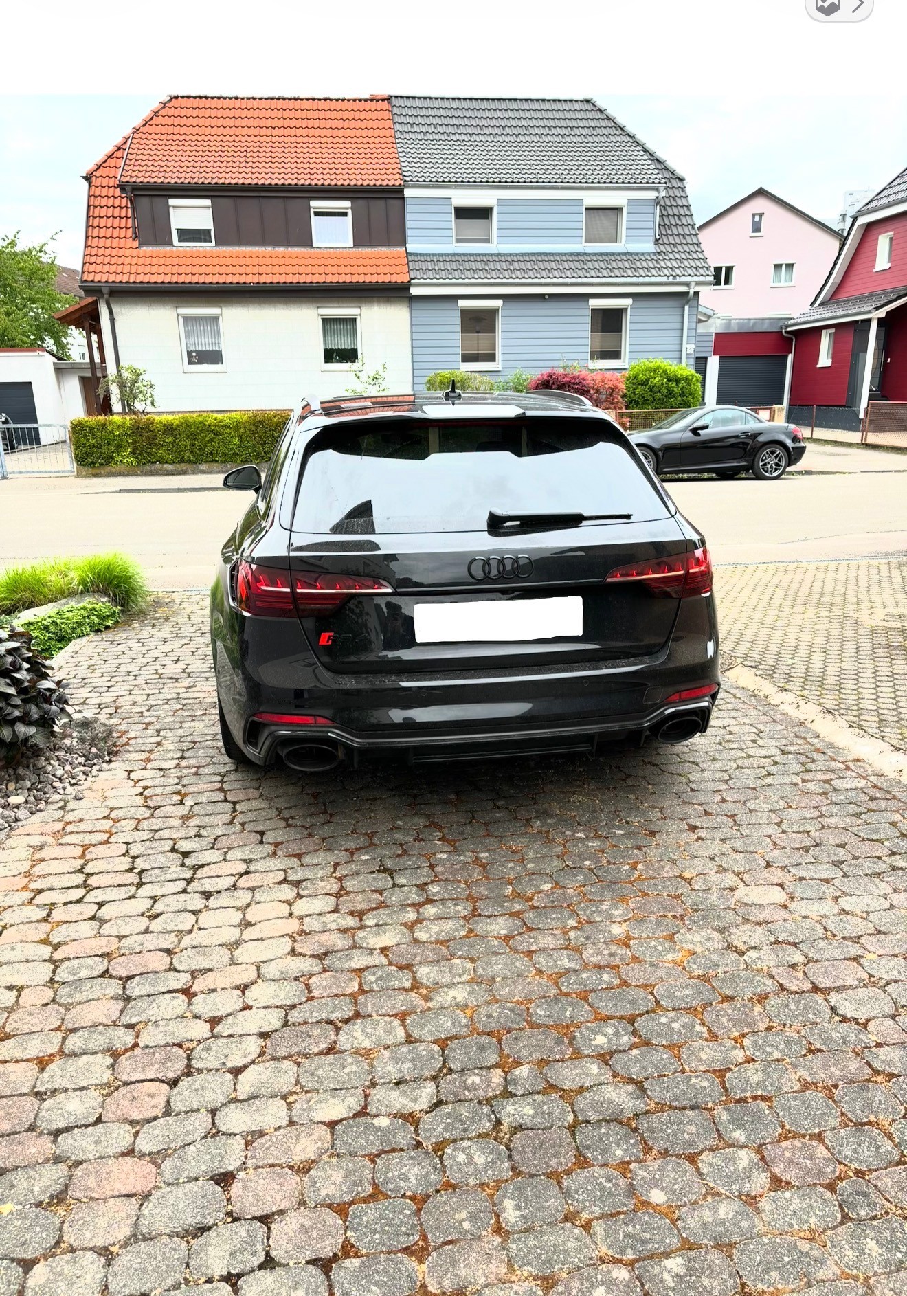 AUDI RS4-image-2