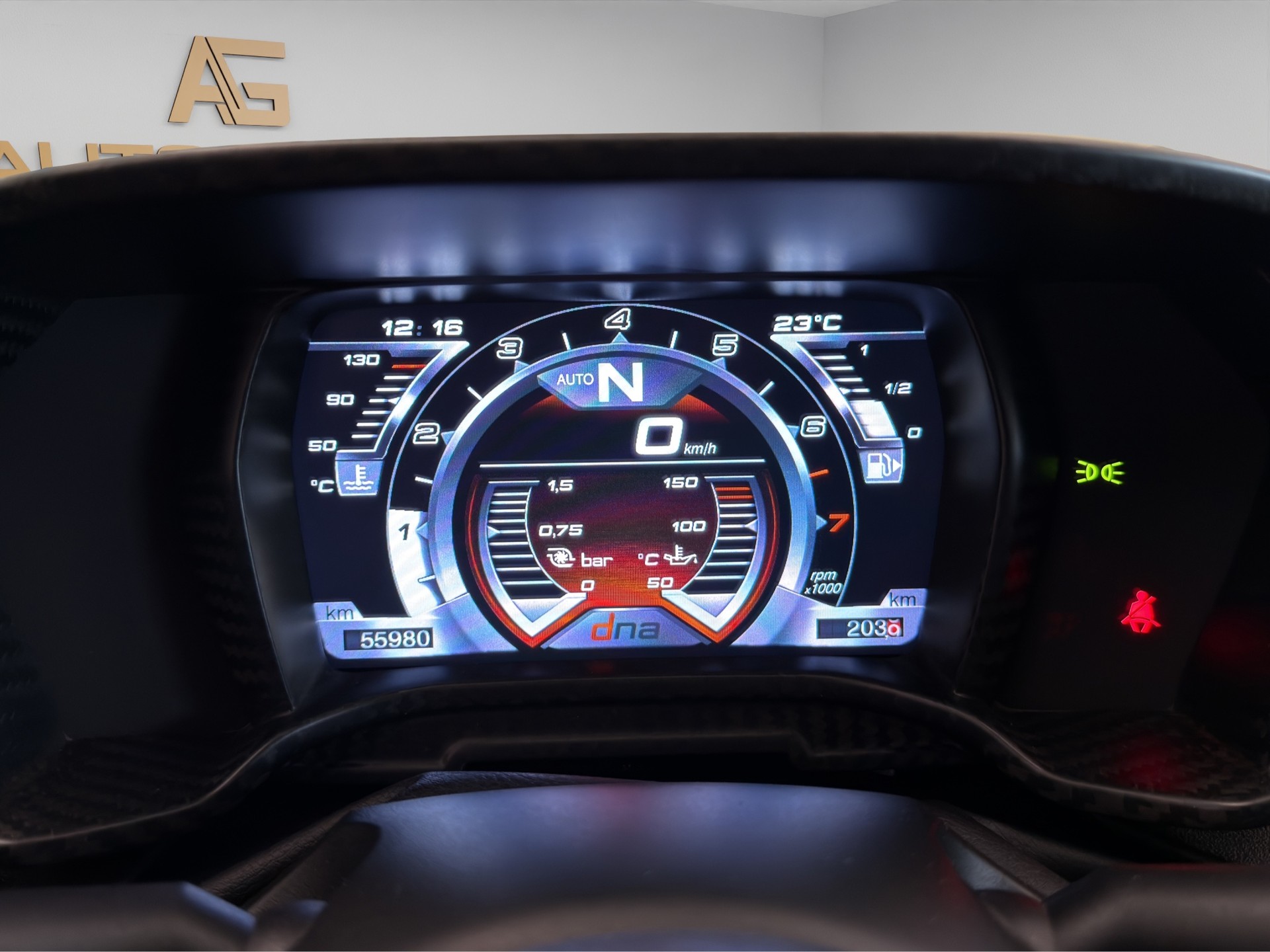 ALFA ROMEO 4C 1750 TBi TCT-image-15