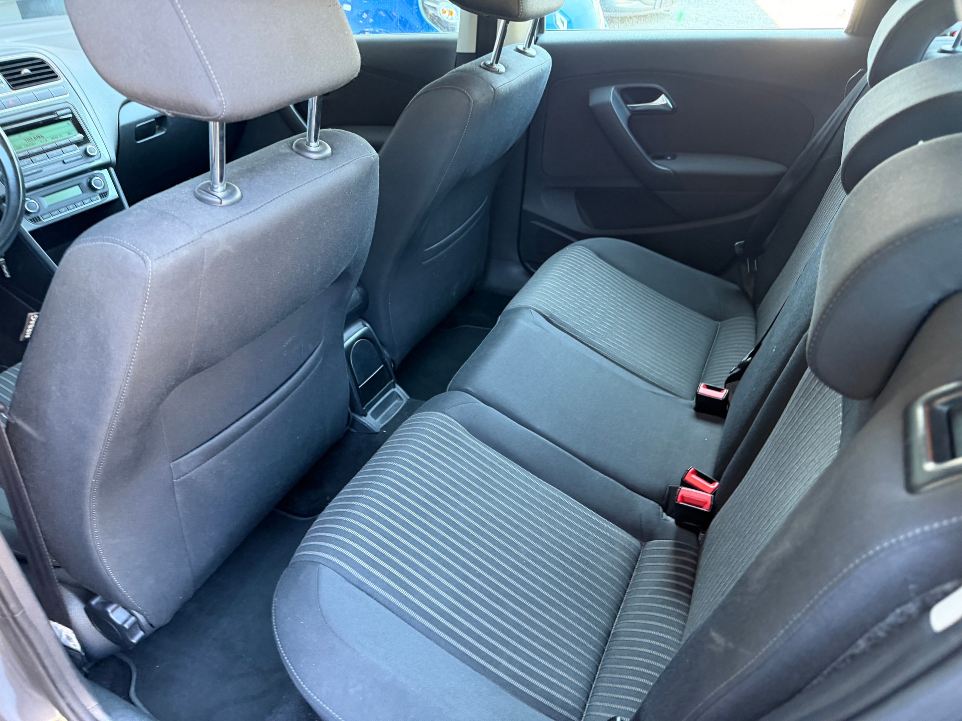 VW Polo 1.4 16V Highline-image-10