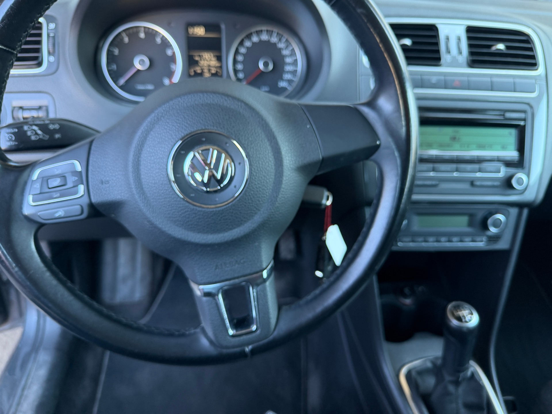 VW Polo 1.4 16V Highline-image-9