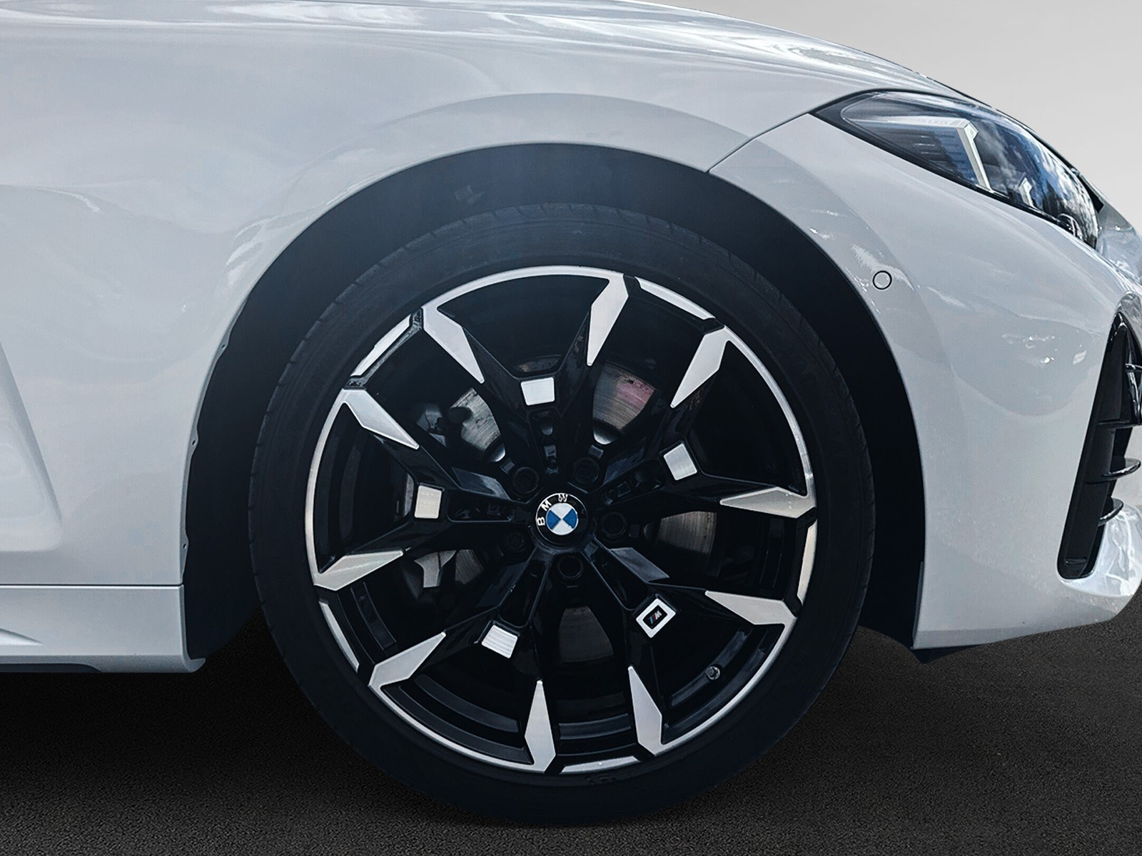 BMW 430i xDrive Cabriolet M Sport Steptronic-image-8