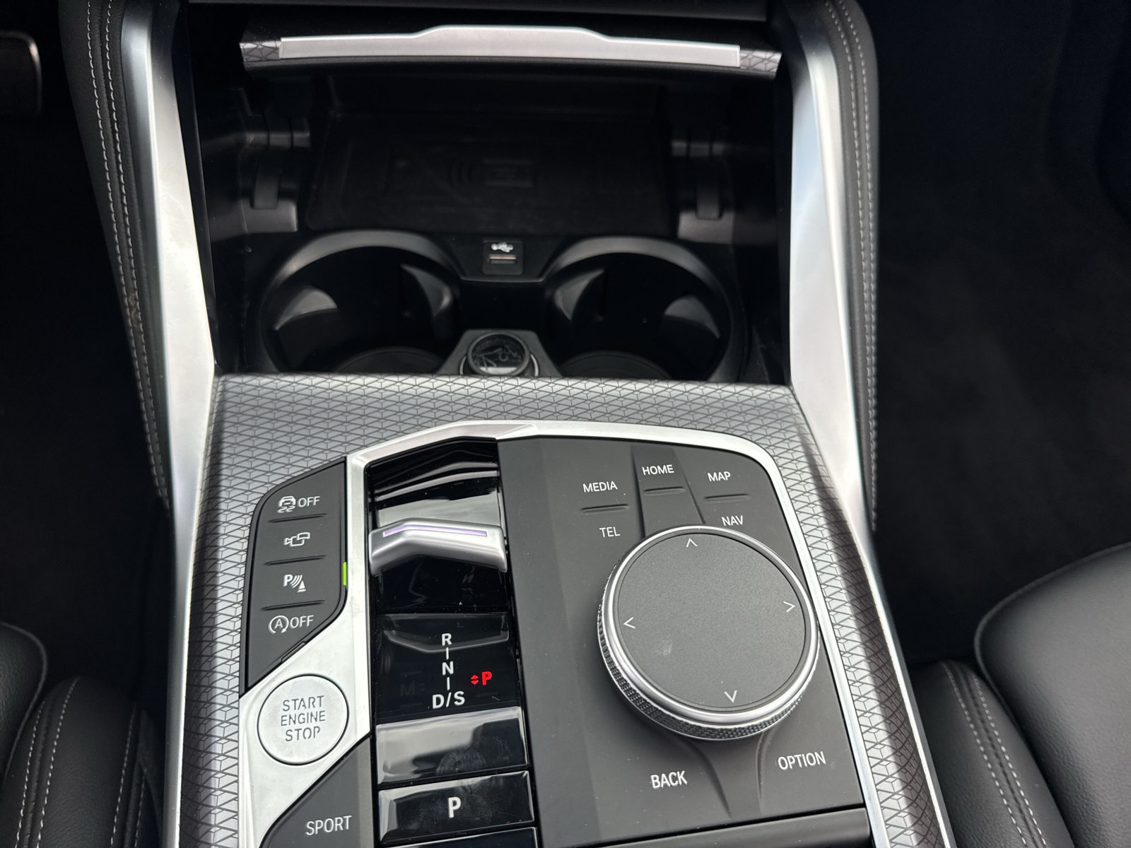 BMW 430i xDrive Cabriolet M Sport Steptronic-image-12
