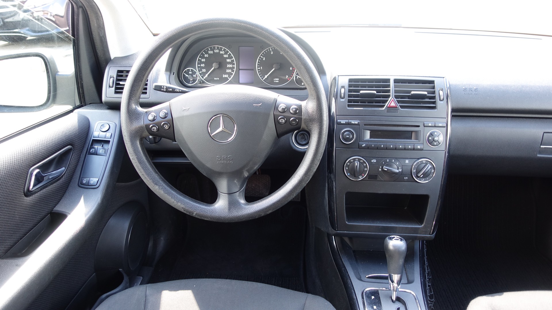 MERCEDES-BENZ A160 ECO AUTOMAT-image-5