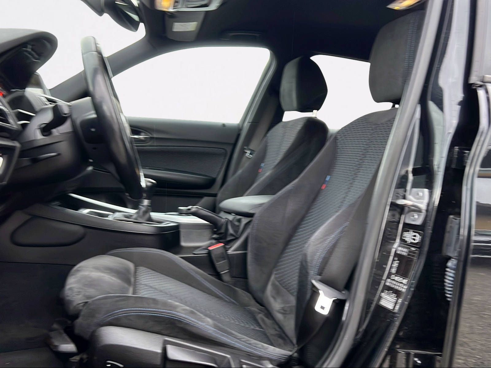 BMW 116i-image-9