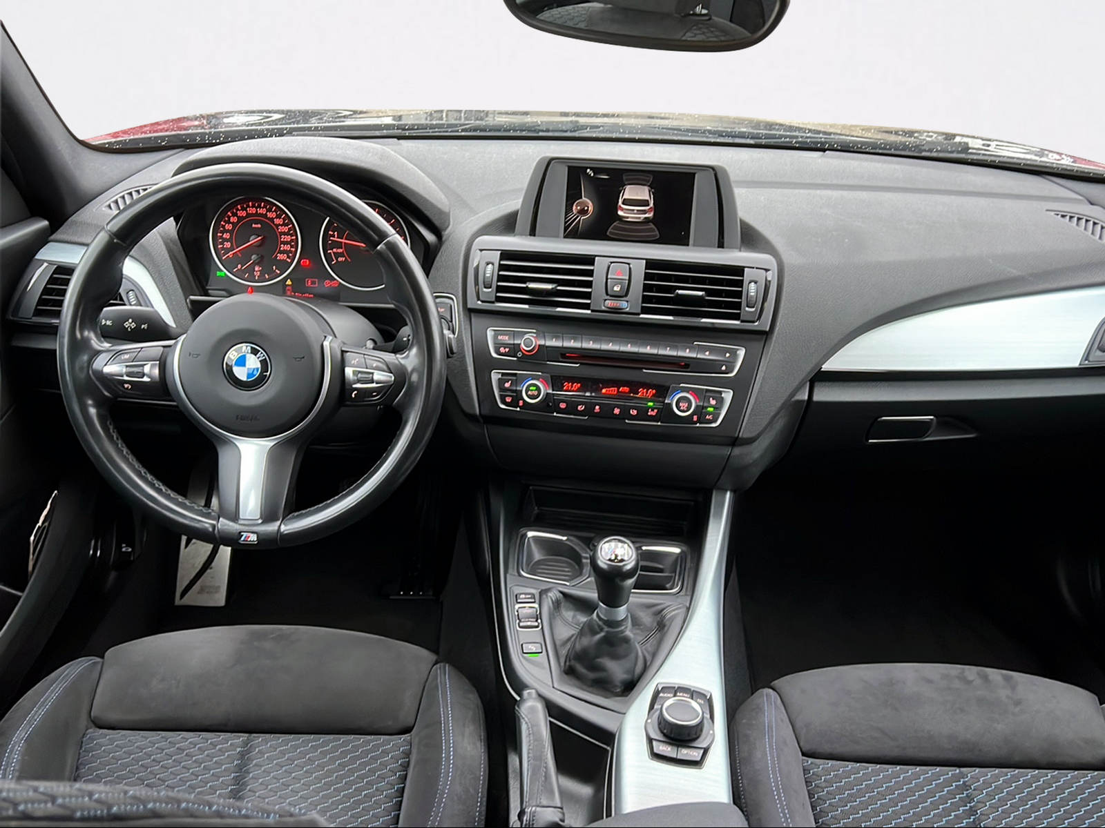 BMW 116i-image-4