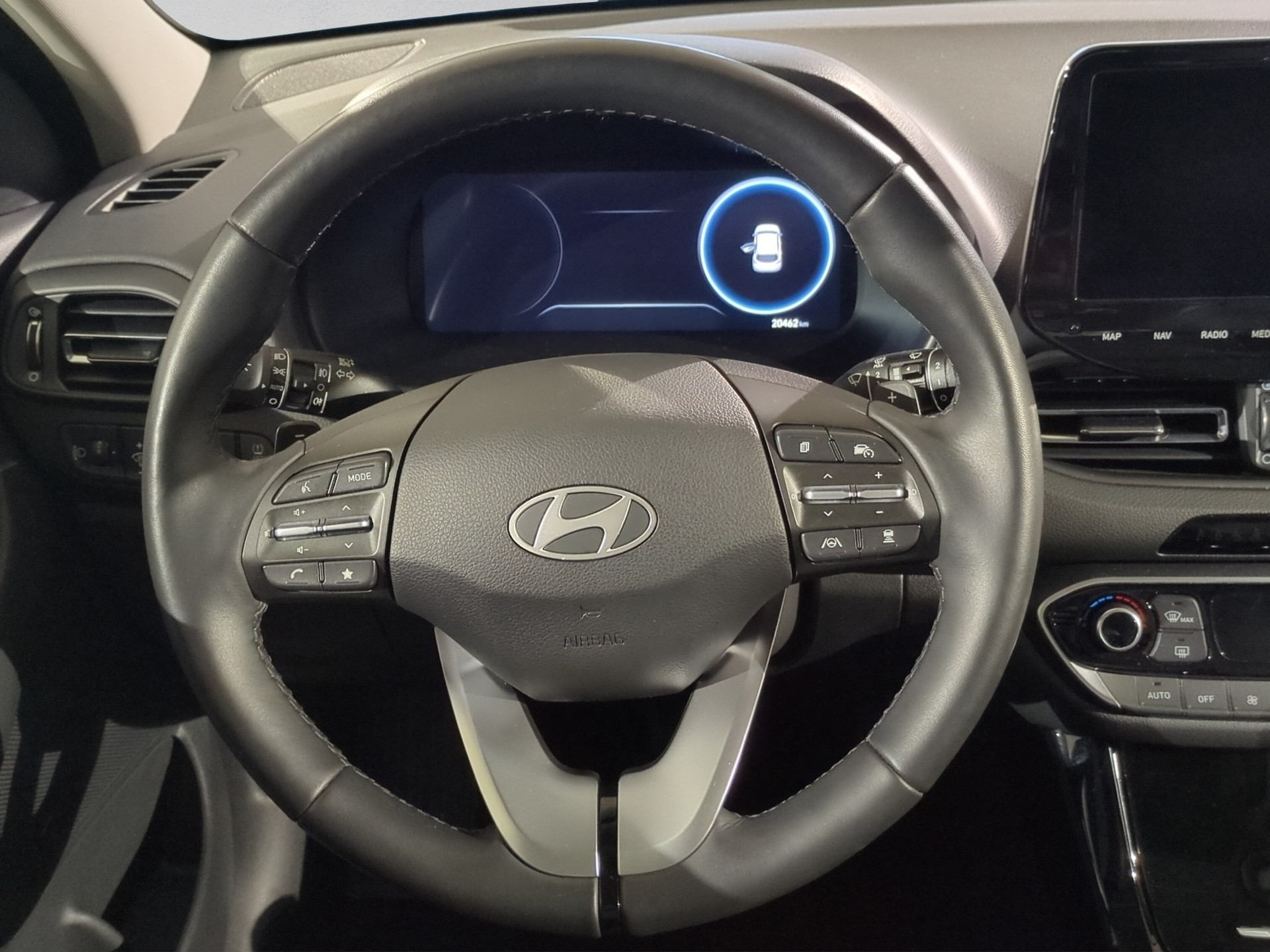 HYUNDAI i30 Wagon 1.5 T-GDi Vertex 48V MH DCT-image-10