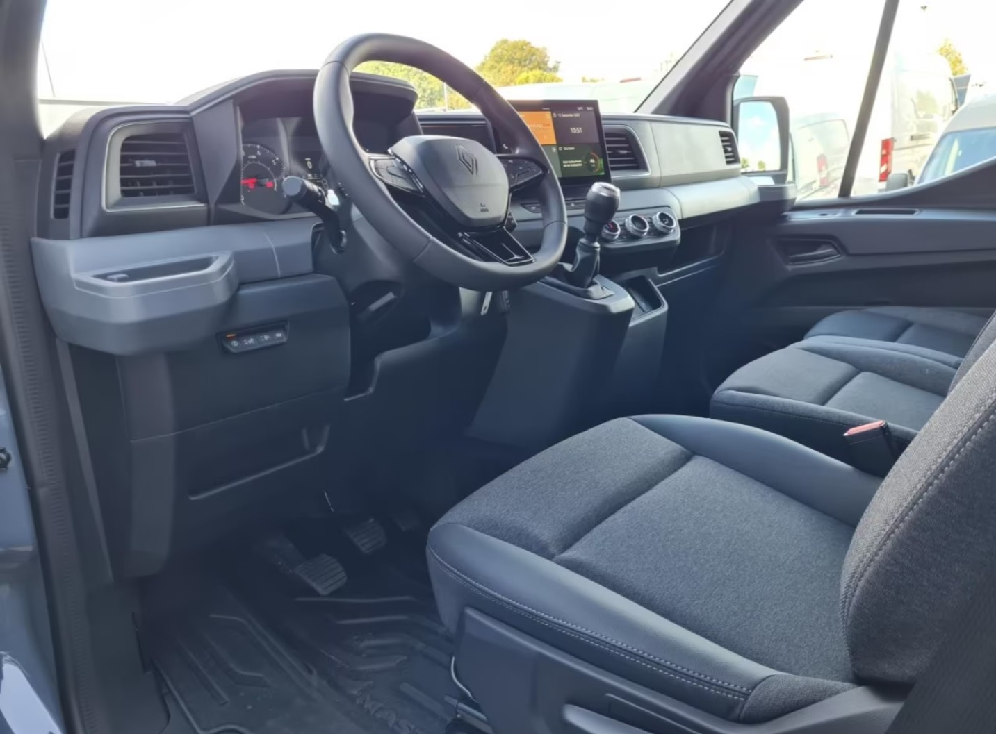 RENAULT Master Doka DCi 170 Pritsche L3 lang TEMPOMAT-image-6