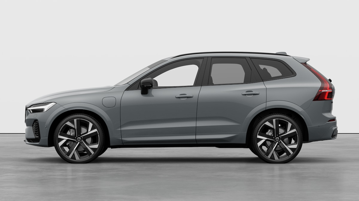 VOLVO XC60 2.0 T6 TE Black Edition eAWD-image-2