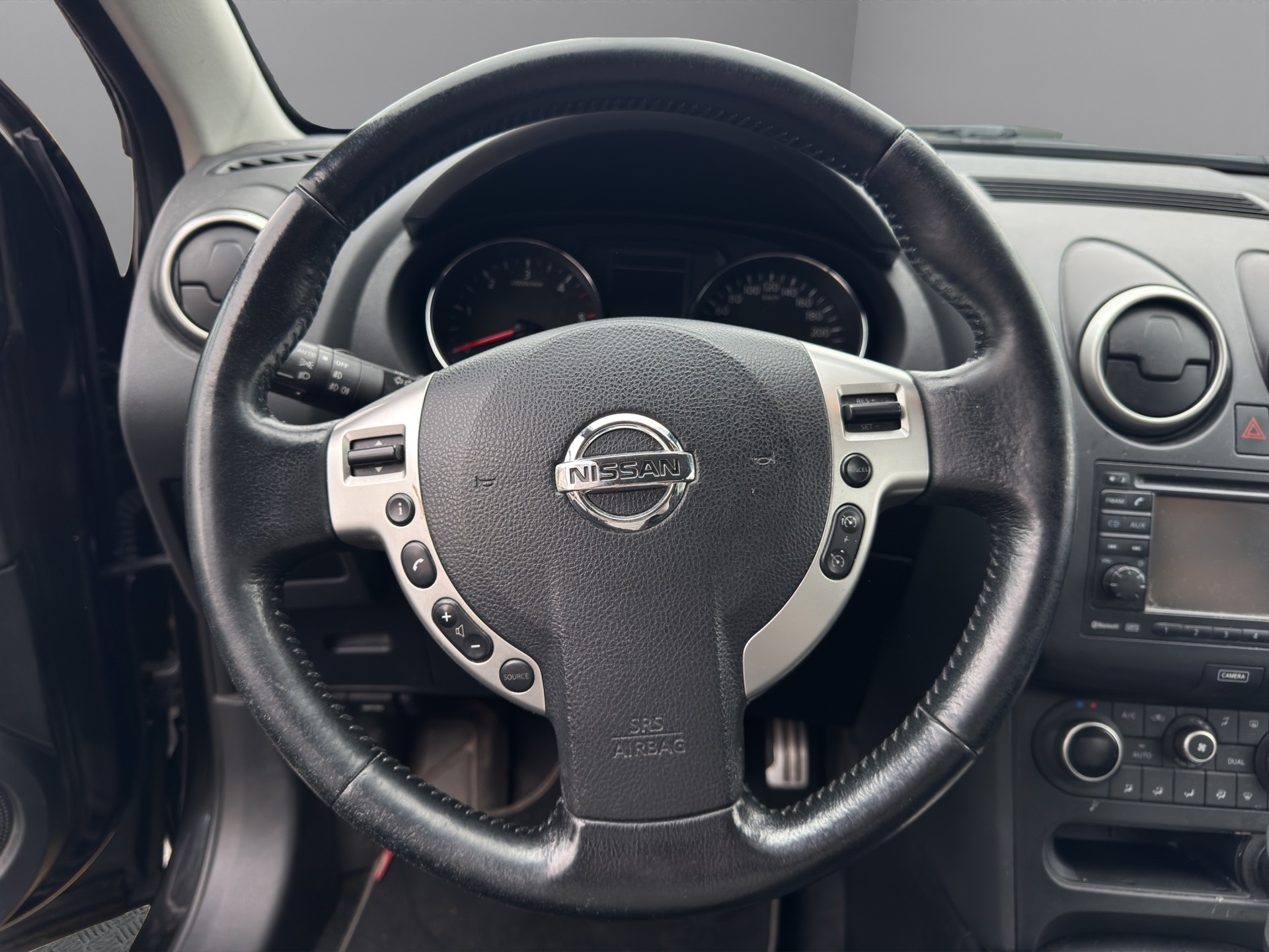 NISSAN Qashqai +2 2.0 dCi 4WD tekna Automatic-image-9