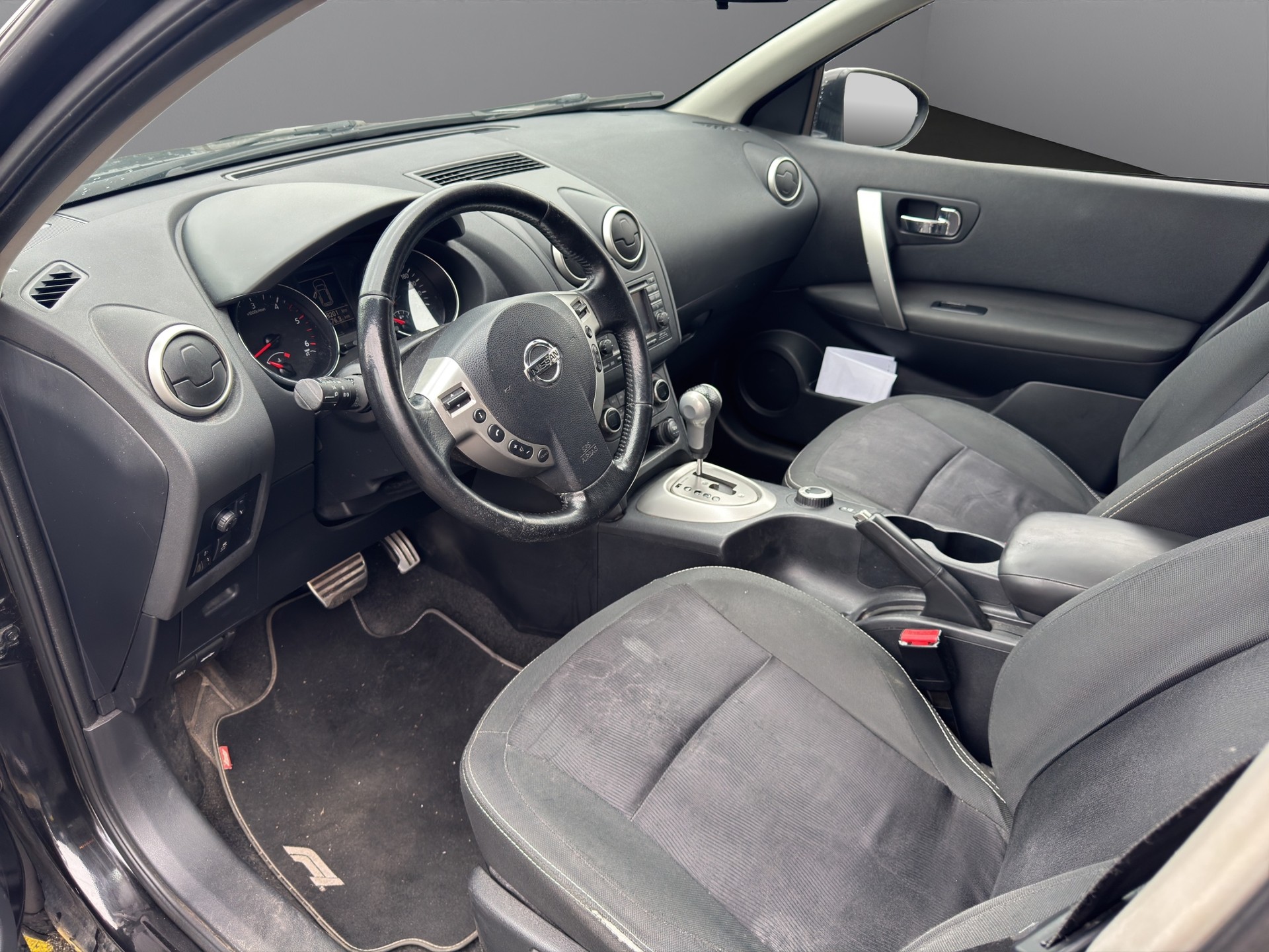 NISSAN Qashqai +2 2.0 dCi 4WD tekna Automatic-image-8