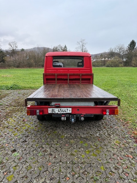 VW 2.4-image-0