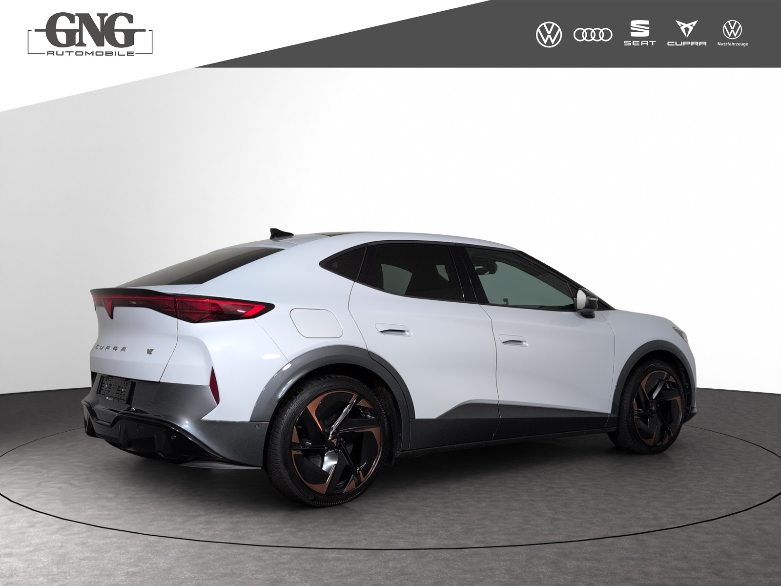 CUPRA Tavascan Type 9 77 kWh VZ Adrenaline-image-2
