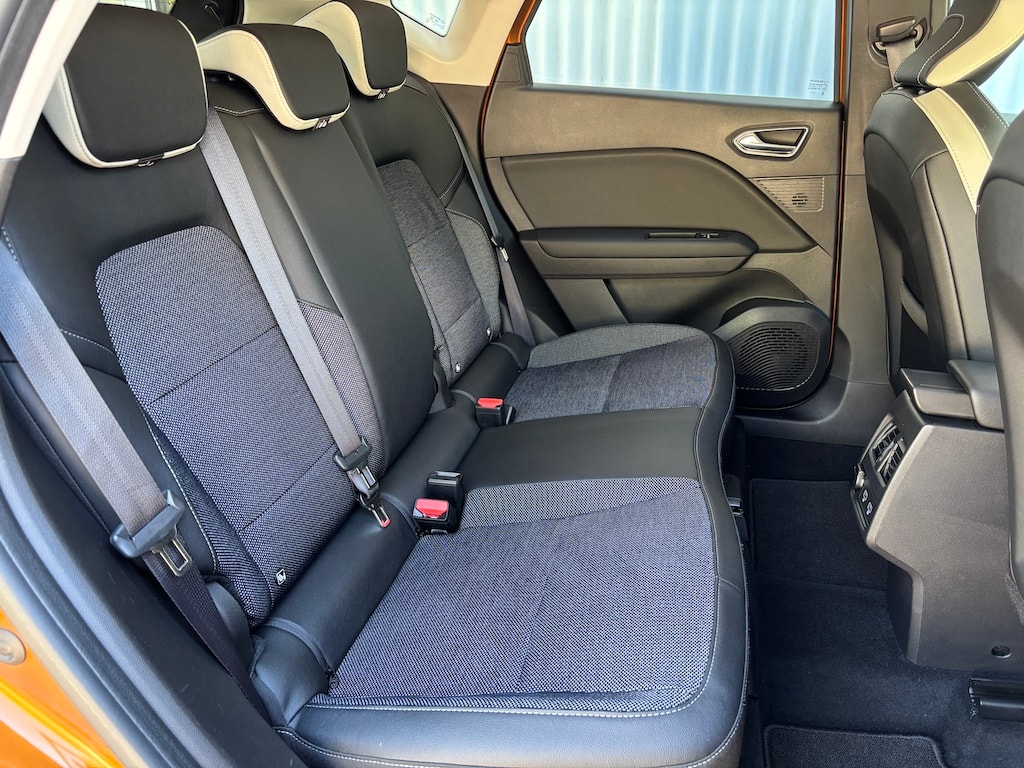 RENAULT Captur 1.3 TCe EDC Intens EDC-image-11