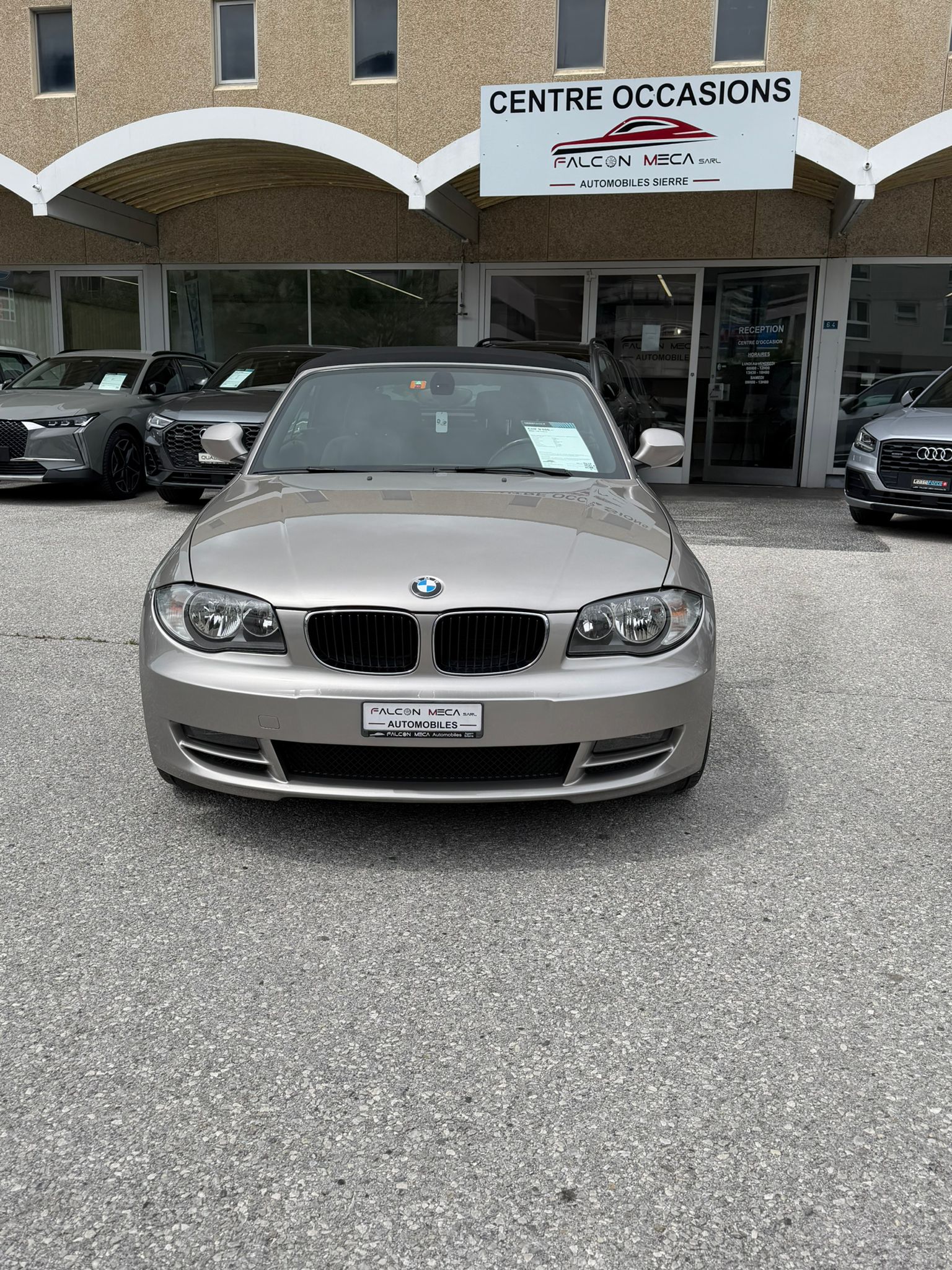 BMW 118i Cabrio-image-1