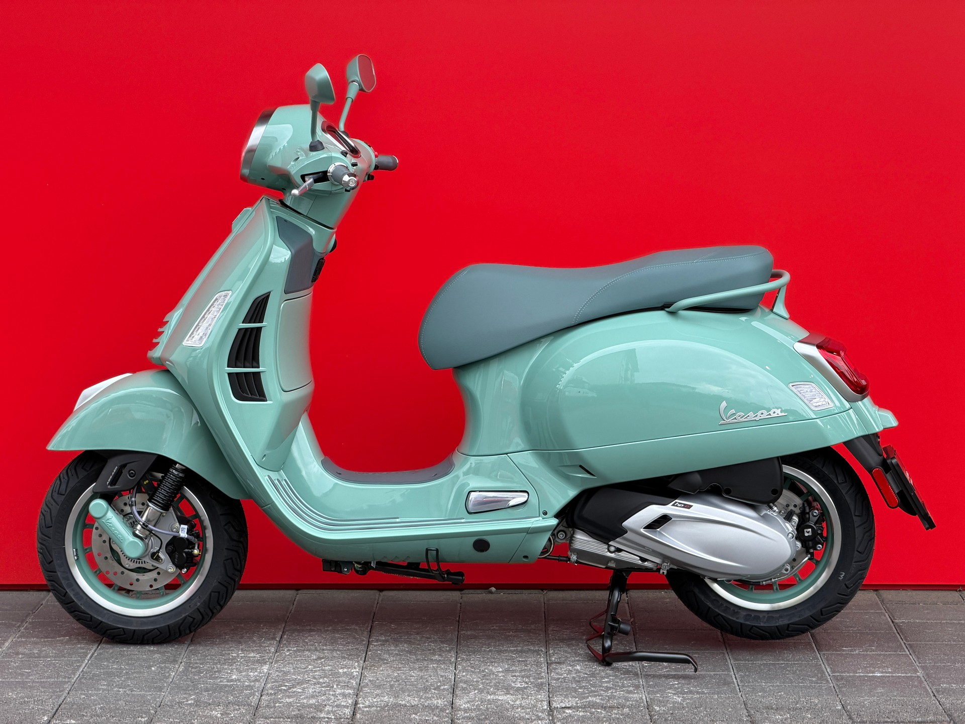 PIAGGIO Vespa GTS 310 80th Anniversary Euro 5+-showroom-element-2