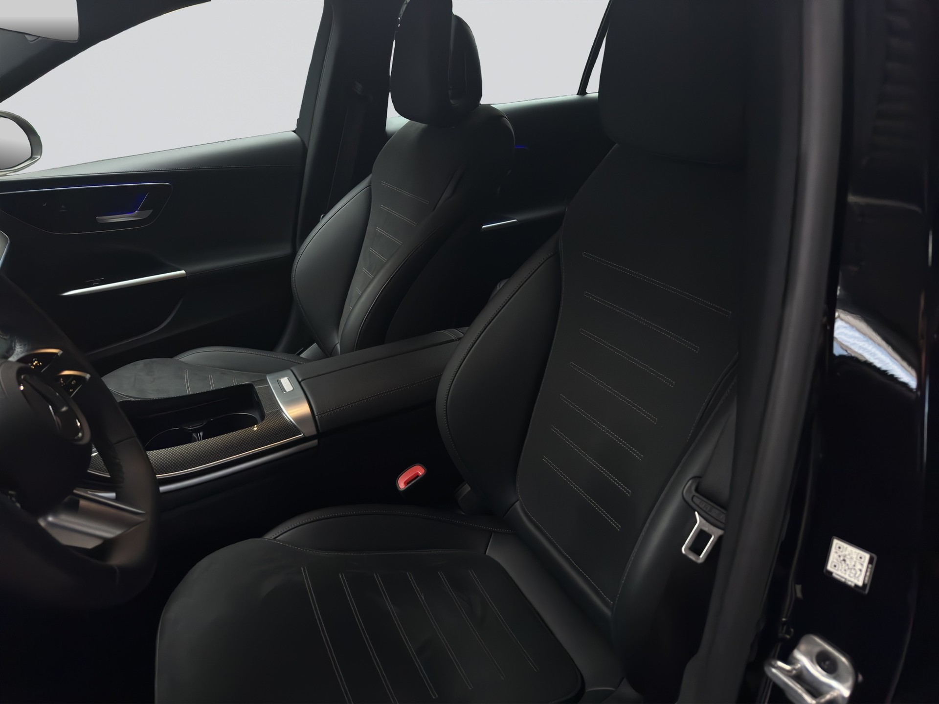 MERCEDES-BENZ C 300 d T AMG-image-5