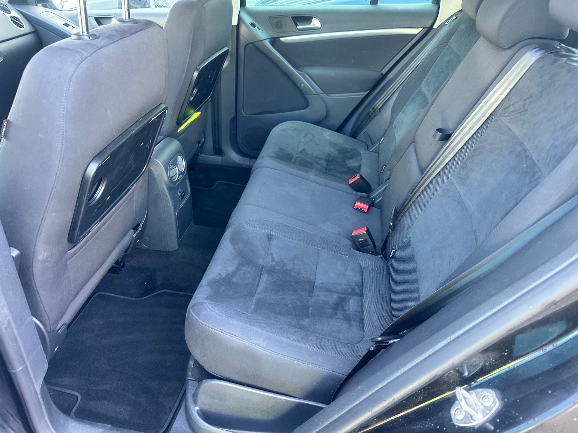 VW Tiguan 2.0 TDI BlueMotion Trend&Fun 4Motion DSG-image-13