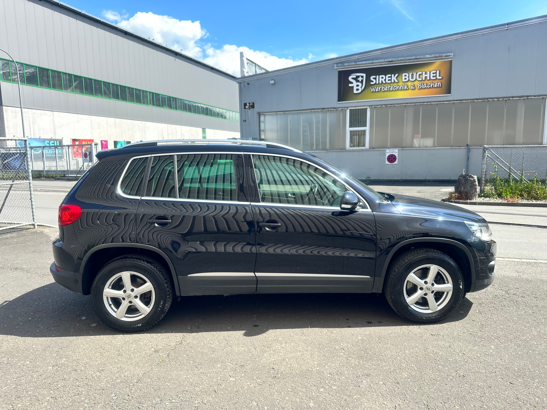 VW Tiguan 2.0 TDI BlueMotion Trend&Fun 4Motion DSG-image-8