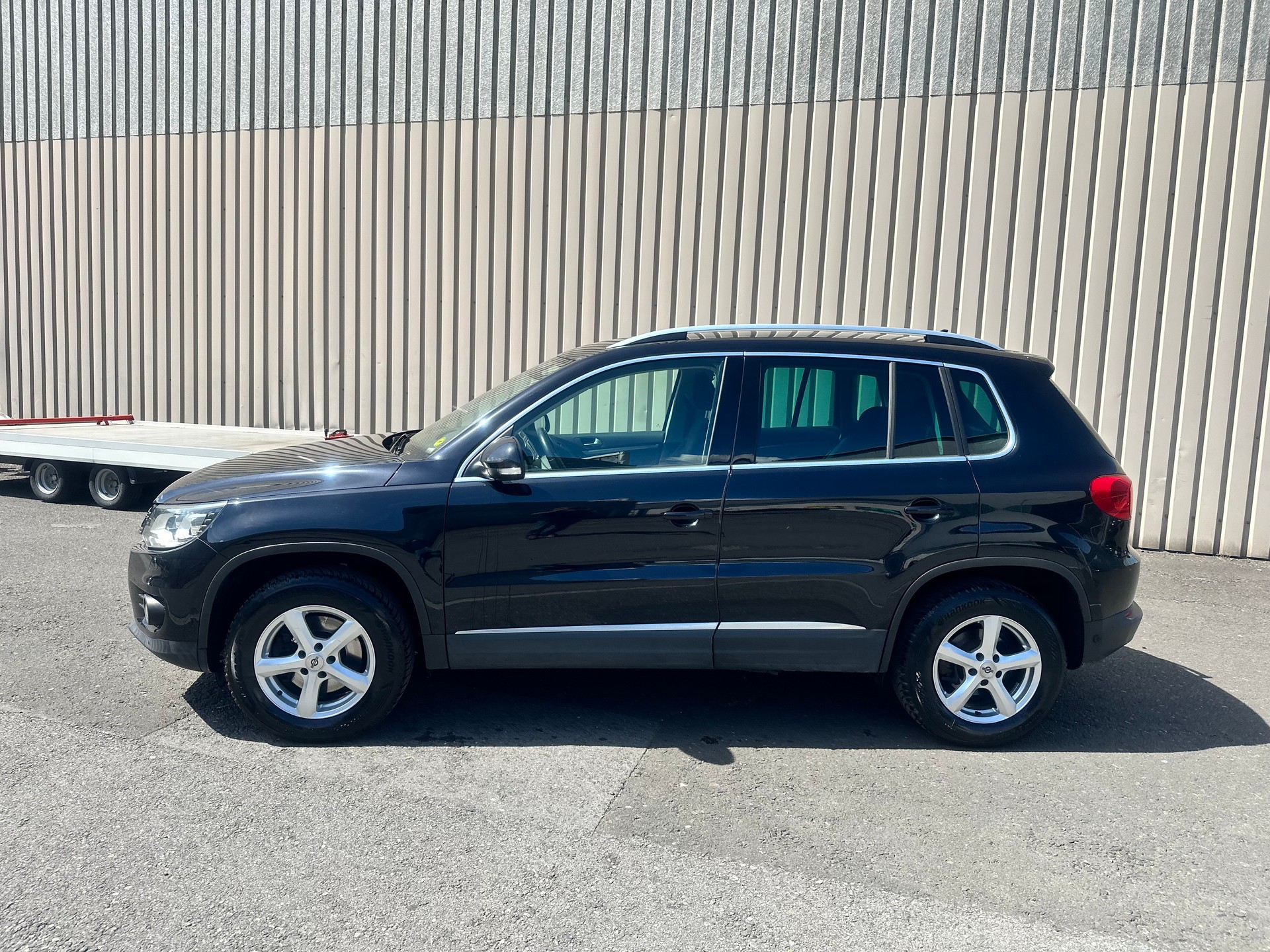VW Tiguan 2.0 TDI BlueMotion Trend&Fun 4Motion DSG-image-3