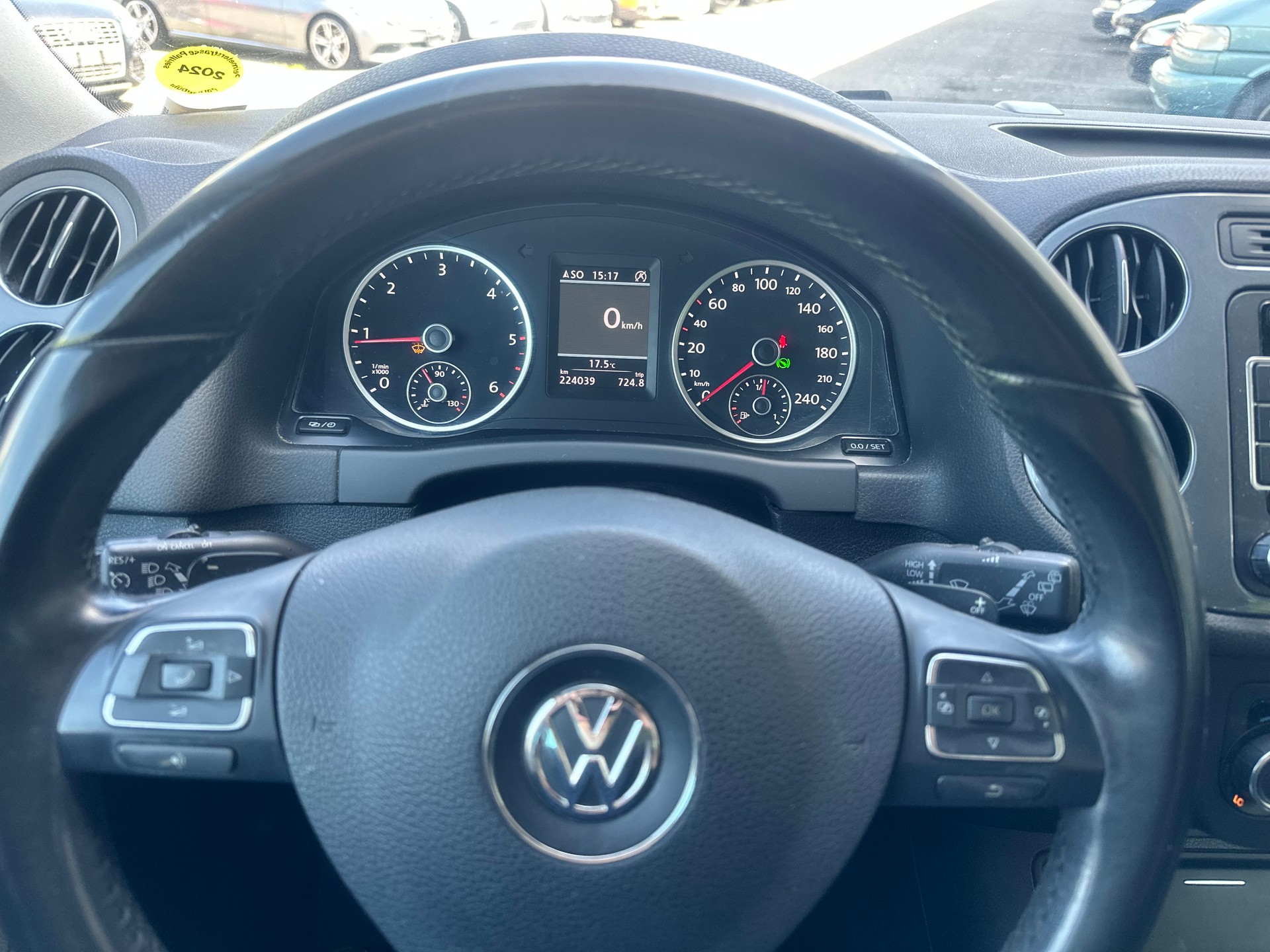 VW Tiguan 2.0 TDI BlueMotion Trend&Fun 4Motion DSG-image-9