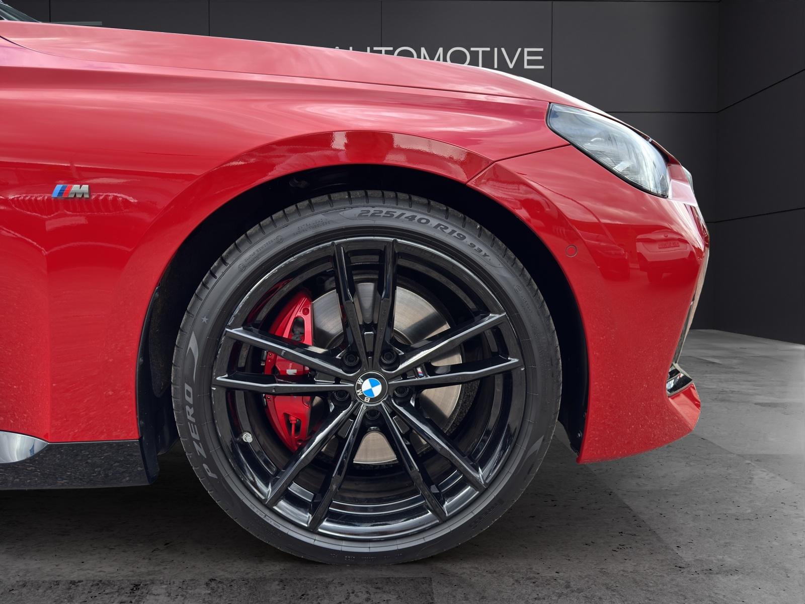 BMW M240i xDrive Coupé-image-9