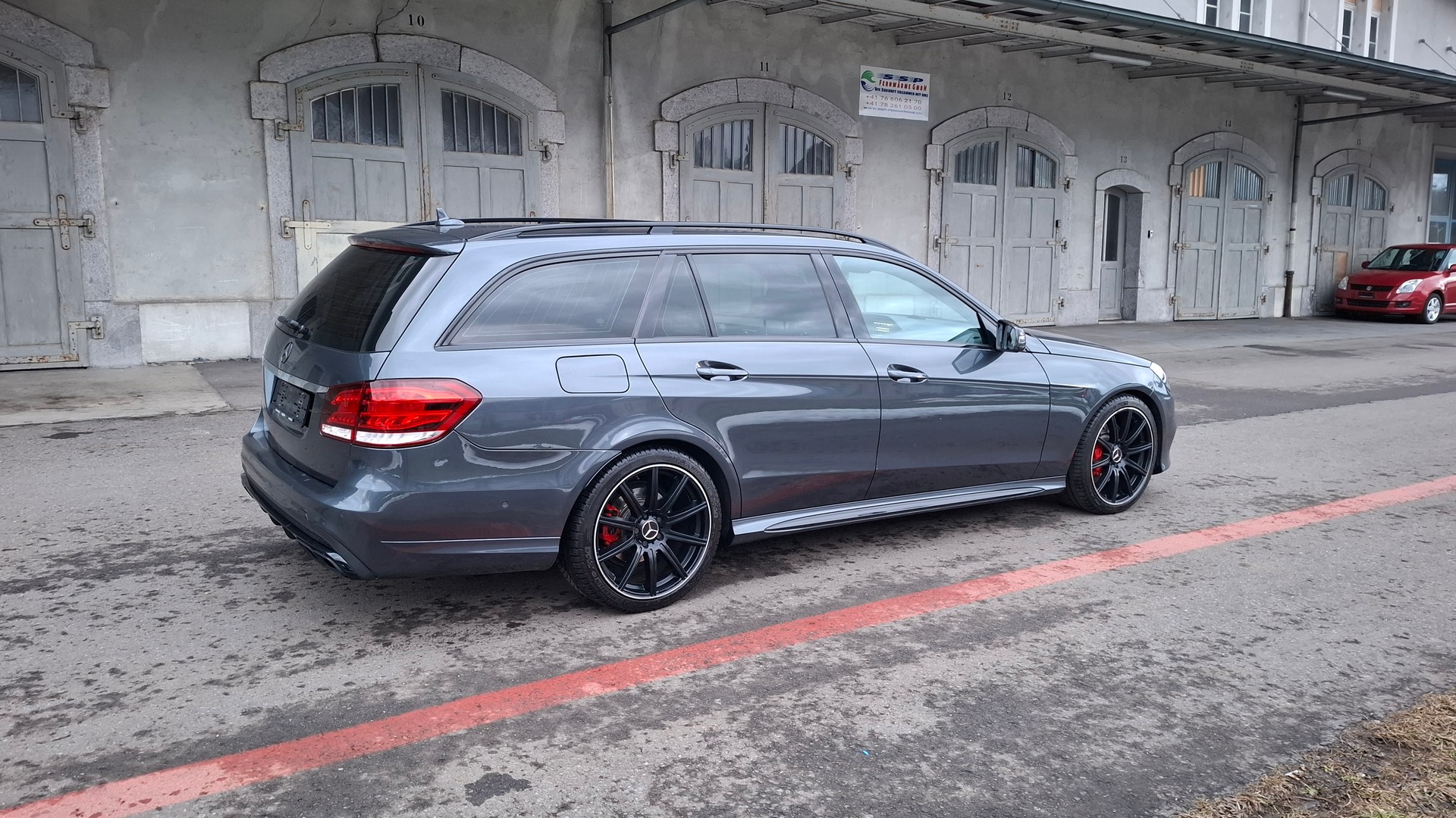 MERCEDES-BENZ E 350 BlueTEC Avantgarde 4Matic 7G-Tronic-image-2