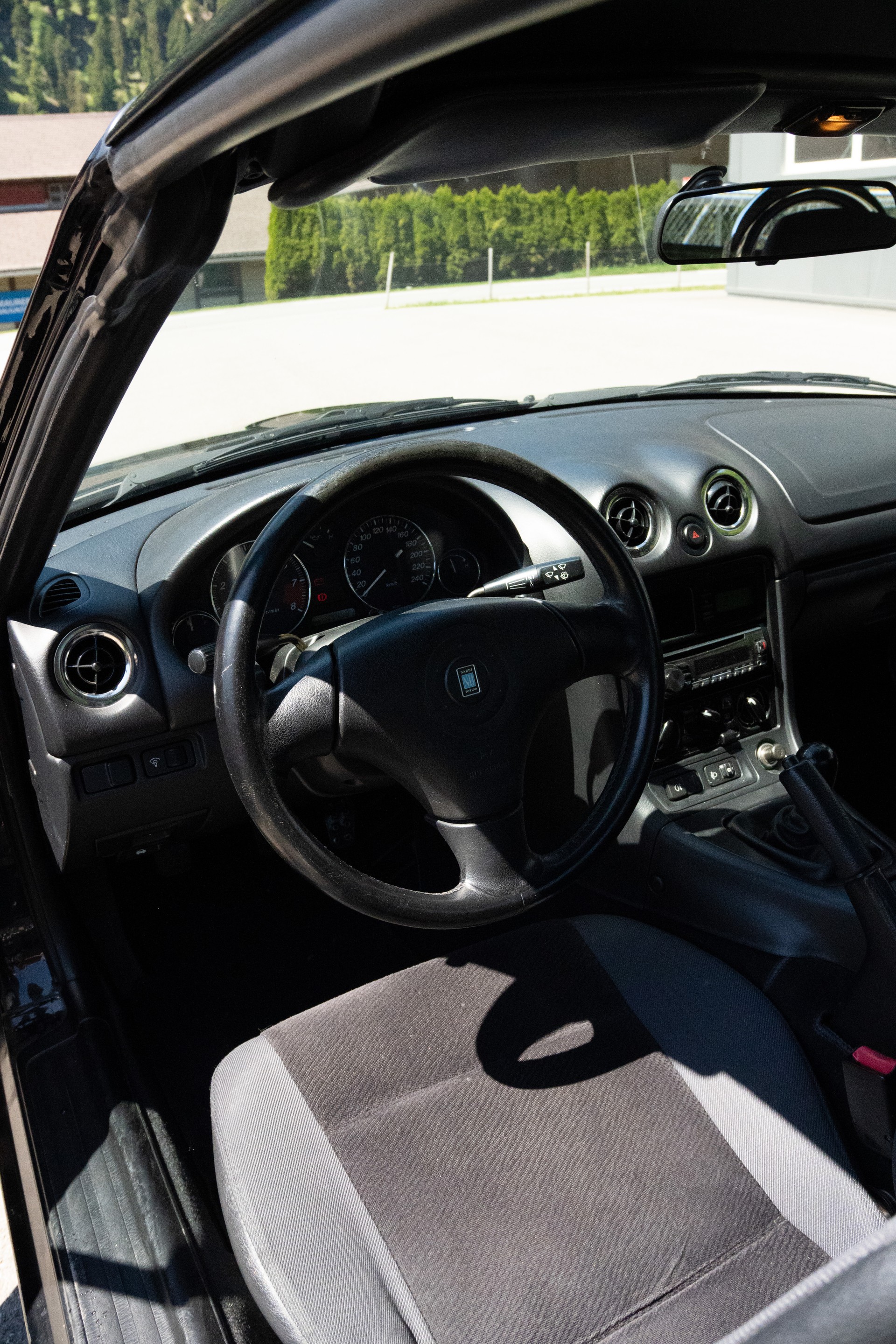 MAZDA 1.8i-16V Youngster-image-4