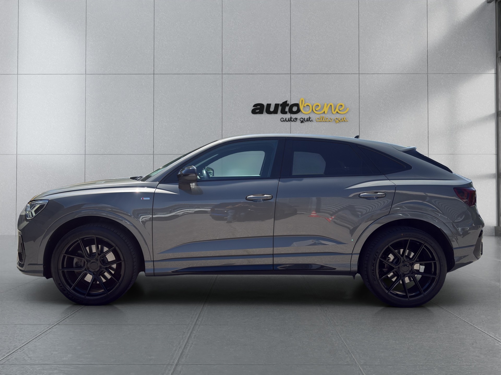 AUDI Q3 Sportback 45 TFSI S line quattro S-tronic-image-1