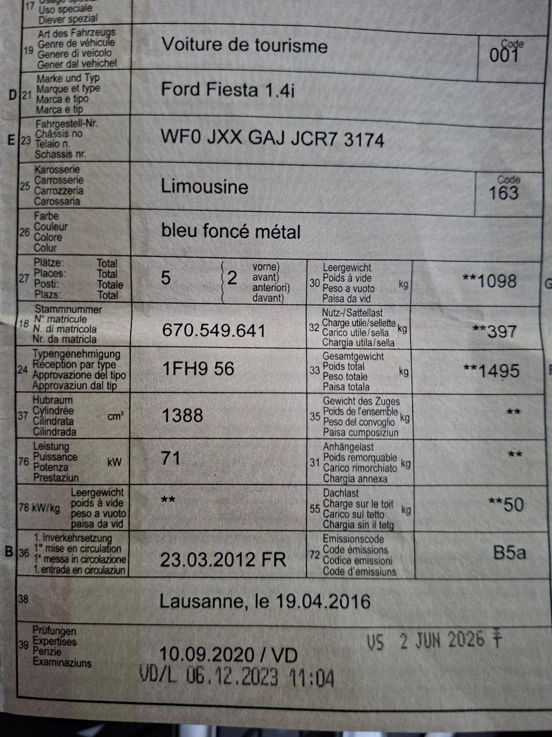 FORD Fiesta 1.4 16V Titanium-image-8