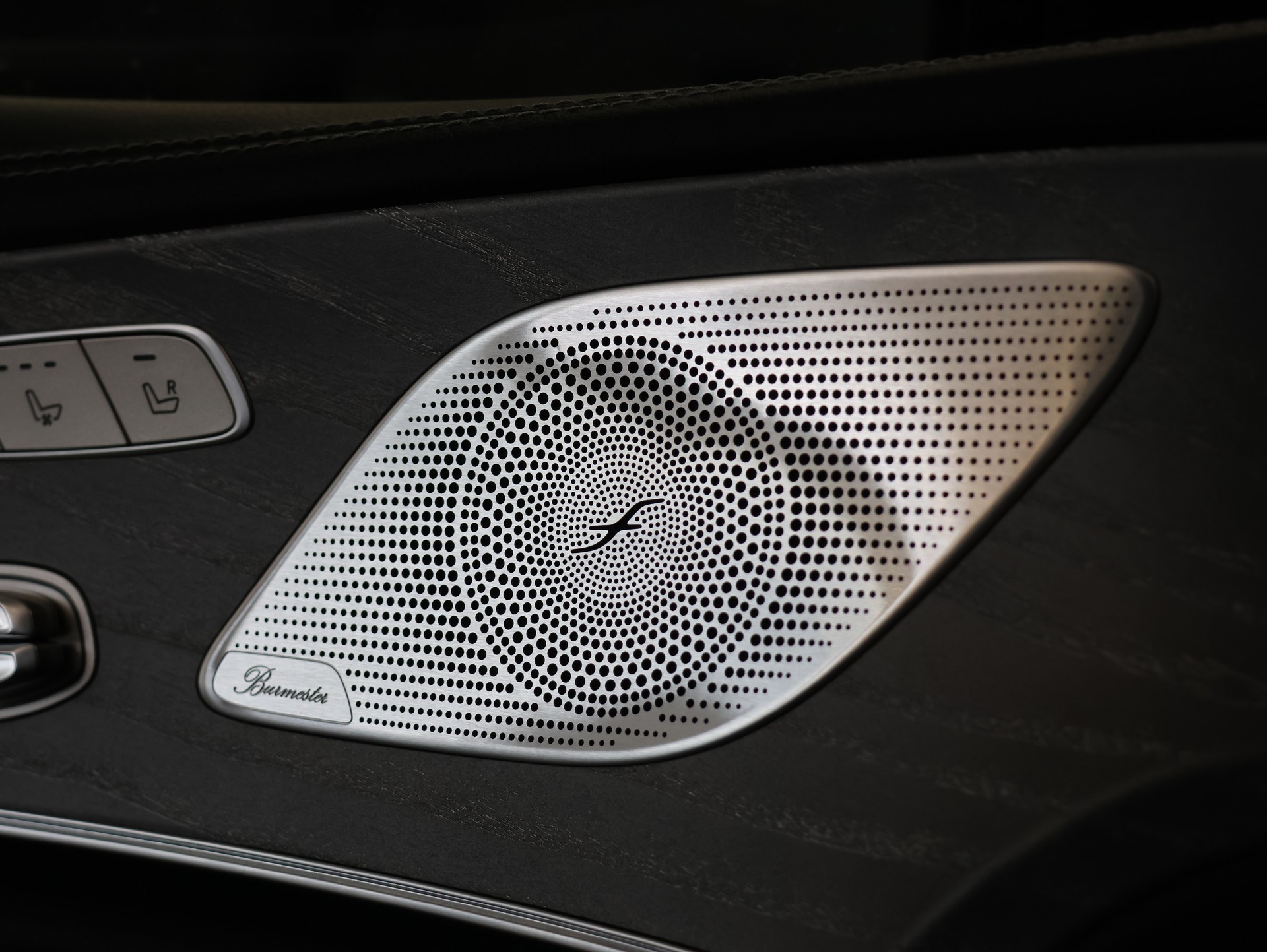 MERCEDES-BENZ CLS 450 4Matic AMG Line 9G-Tronic *Burmester* *360 Kamera* *Panorama*-image-29